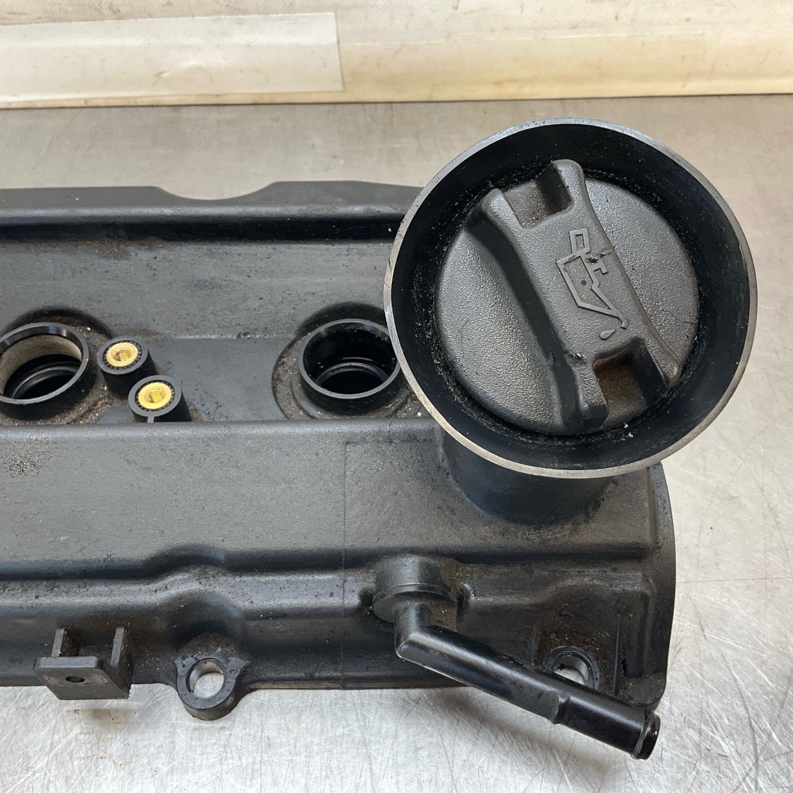 03-06 350Z G35 Driver Vq35De Revup Valve Cover 13264Am610 Oem Kyf - On Point Parts Inc