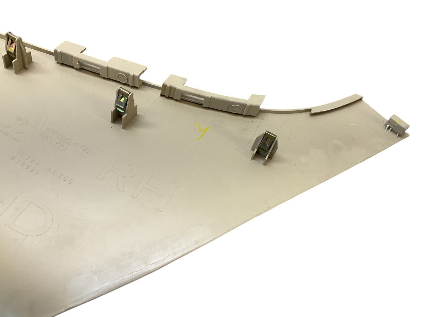 04-07 G35 Coupe Front Passenger Center Console Kick Panel 68134Ac700 Oem K1F - On Point Parts Inc