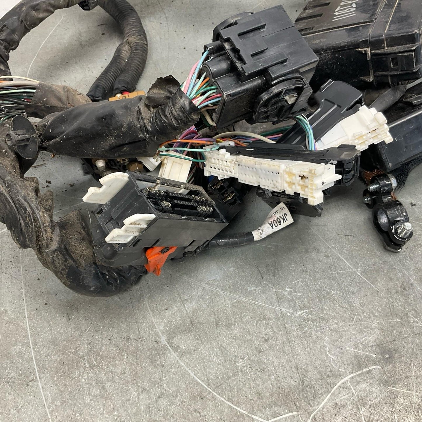 08-10 Infiniti G35 G37 VQ37VHR Auto Engine Bay Wire Harness 240121NC0B OEM IPG