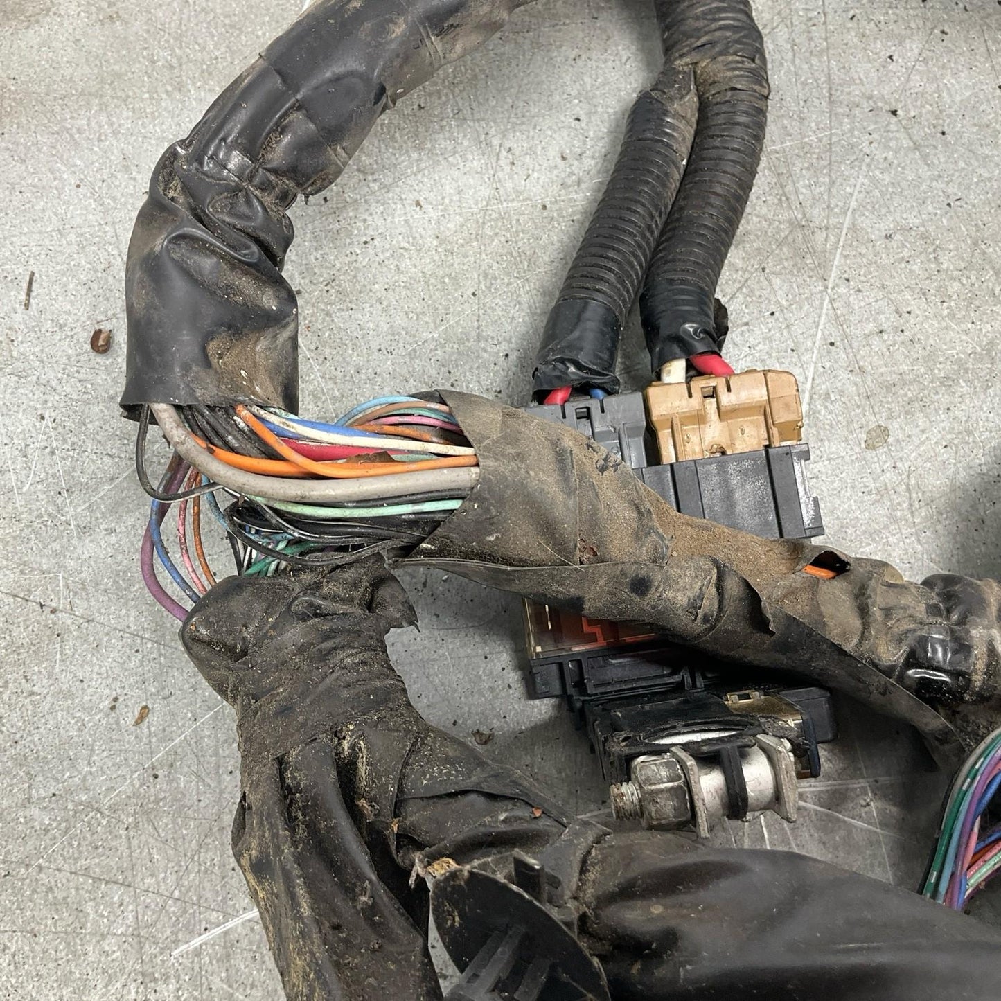 08-10 Infiniti G35 G37 VQ37VHR Auto Engine Bay Wire Harness 240121NC0B OEM IPG