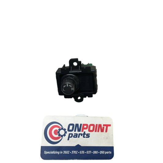 05-07 Infiniti G35 Driver Front Mirror Position Switch 25570AR205 OEM Ckh - On Point Parts Inc