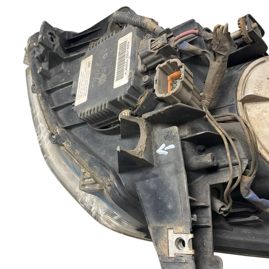 03-04 Nissan 350Z Passenger Xenon Hid Headlight Assembly 26025CD010 OEM Cth - On Point Parts Inc