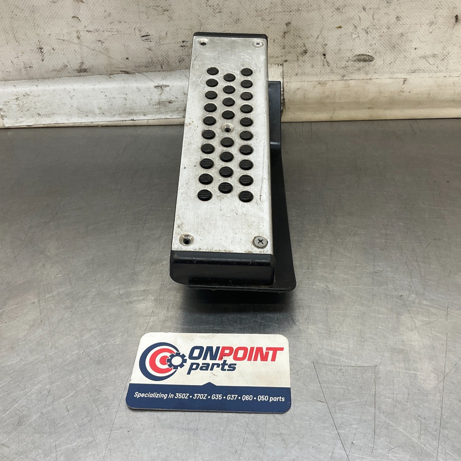 03-09 Nissan 350Z Driver Front Dead Pedal Foot Rest 67840CD01A OEM 14Bcrga