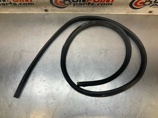 03-09 Nissan 350Z Convertible Driver Door Shell Weatherstrip 80831CE400 OEM bqga
