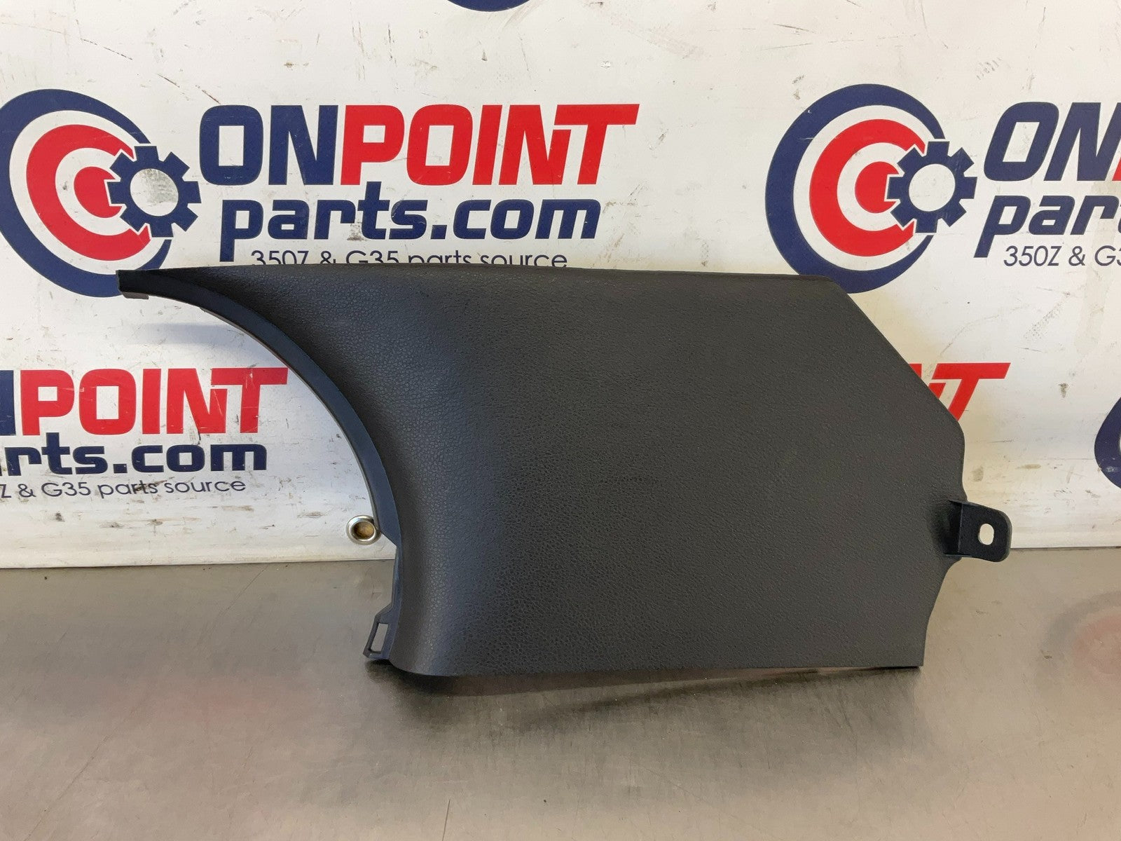 03-09 Nissan 350Z Passenger Right Lower Kick Panel Trim 66900CD00D OEM 25BCBEE