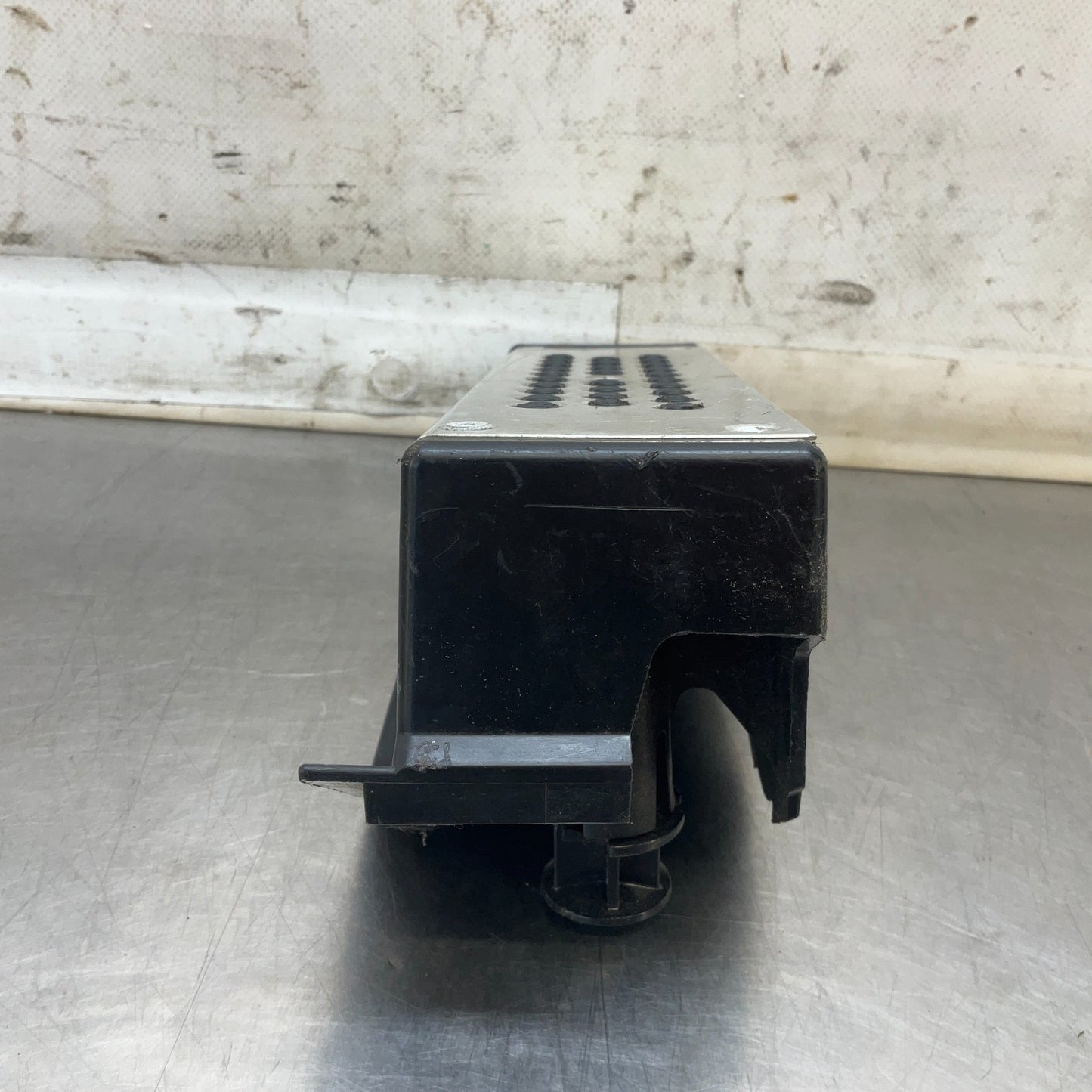 03-09 Nissan 350Z Driver Front Dead Pedal Foot Rest 67840CD01A OEM 14Bcrga