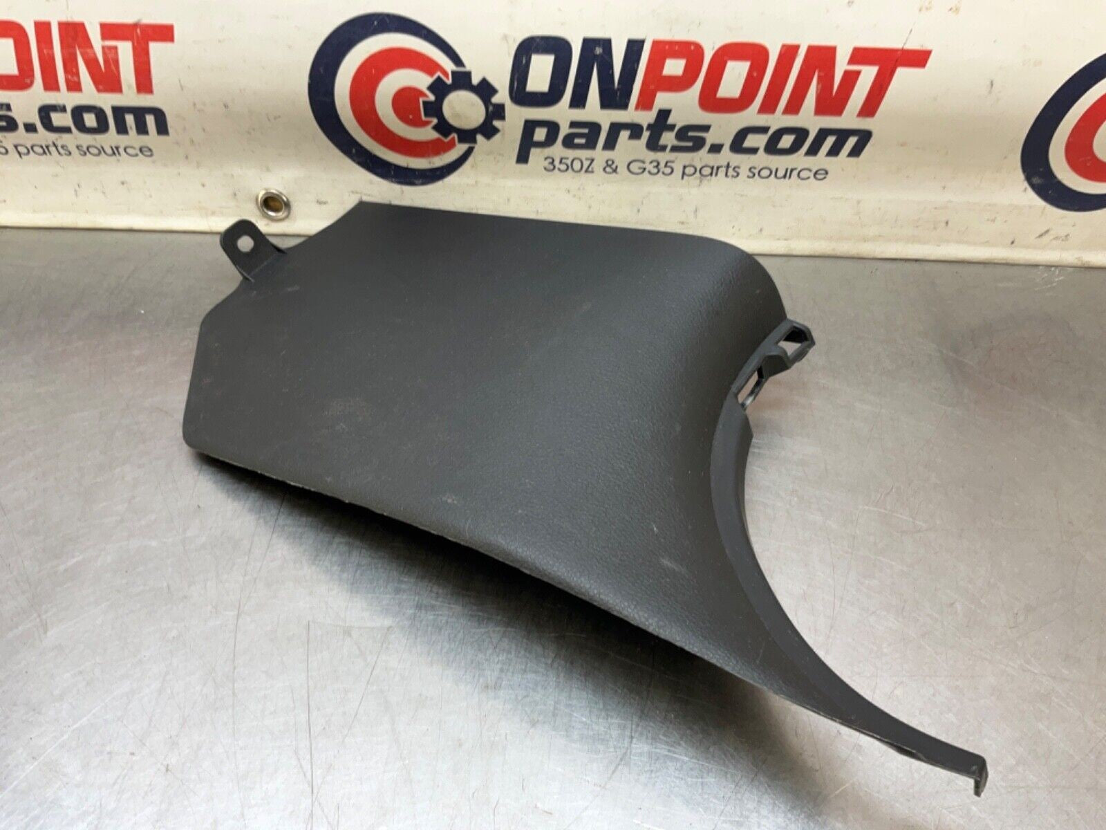 03-09 Nissan 350Z Passenger Right Front Lower Kick Panel 66900CD000 OEM 22BLCFE