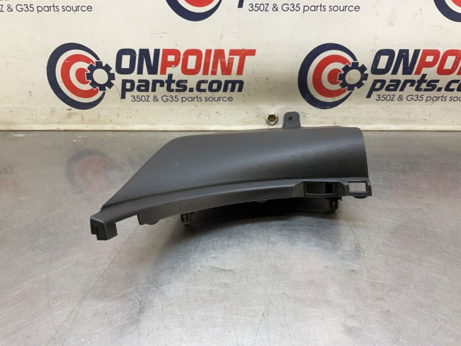 03-09 Nissan 350Z Passenger Right Front Lower Kick Panel 66900CD000 OEM 14BALFE