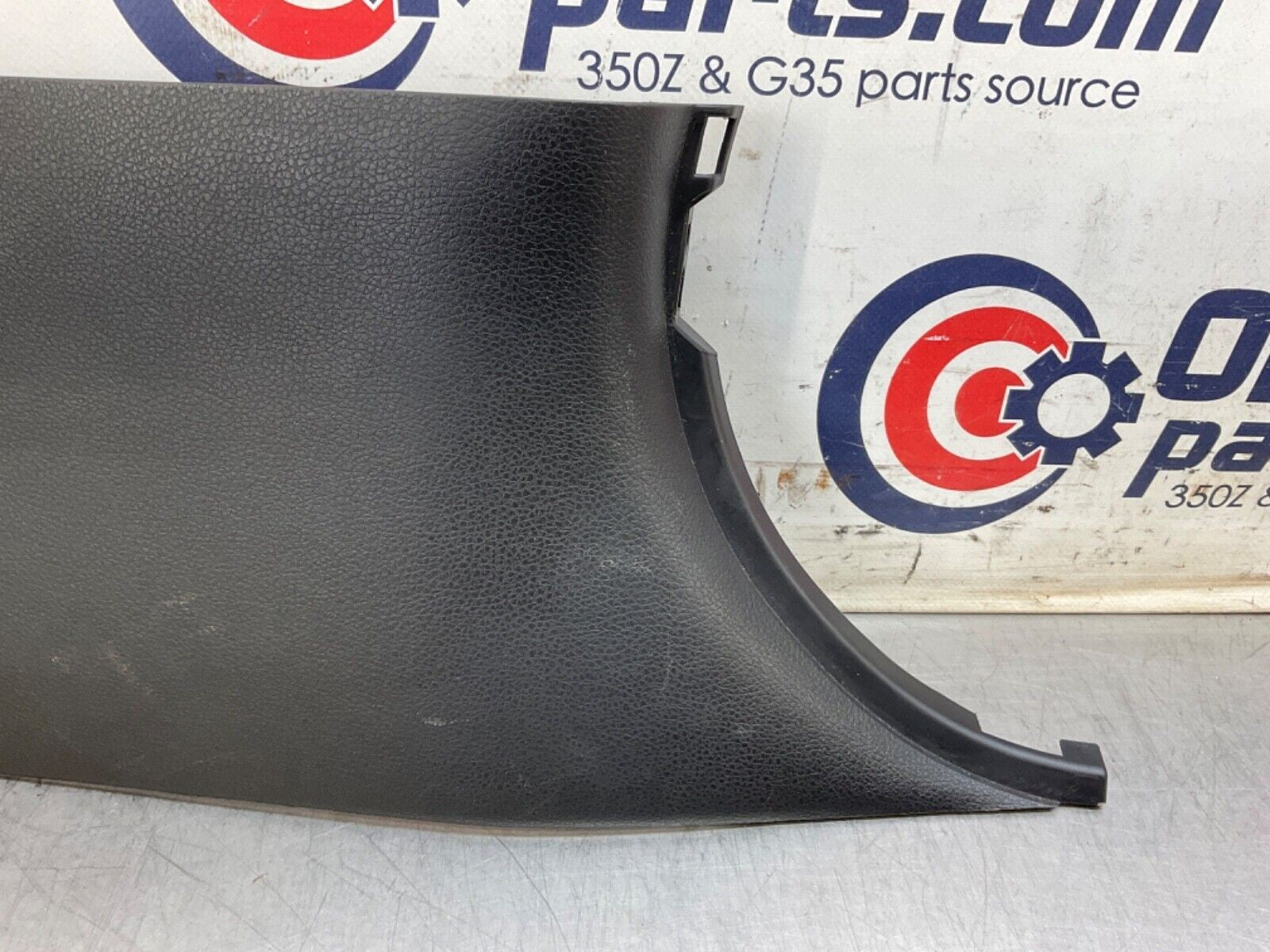 03-09 Nissan 350Z Passenger Right Lower Kick Panel 66900CD000 OEM 24BHQEE
