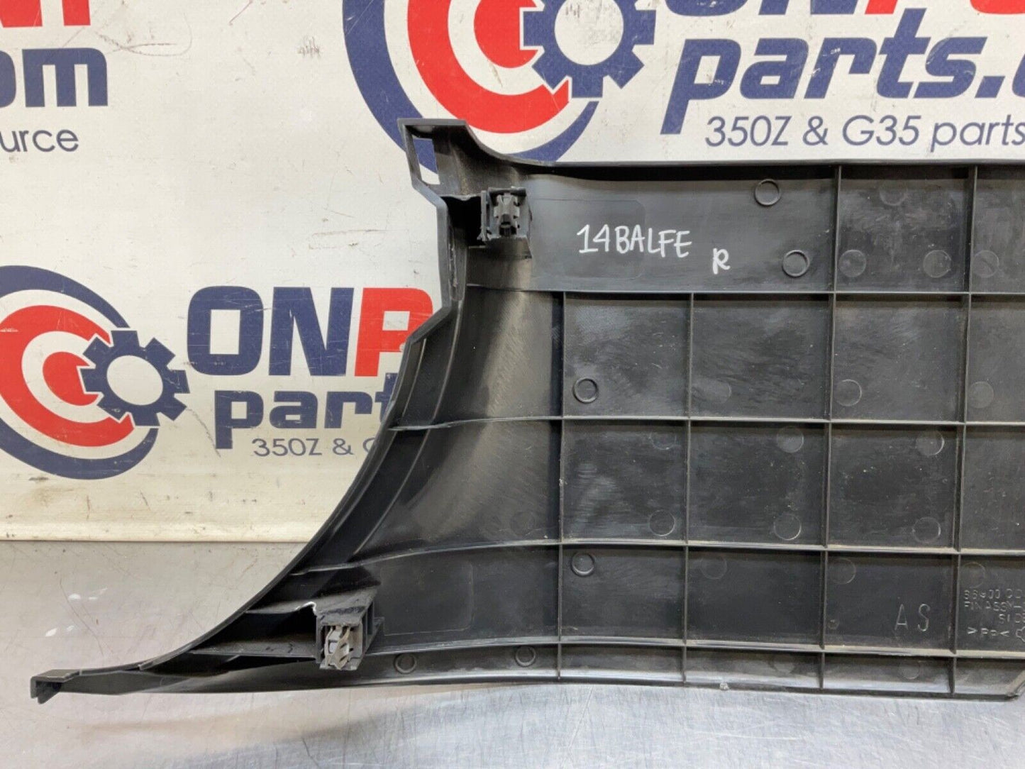 03-09 Nissan 350Z Passenger Right Front Lower Kick Panel 66900CD000 OEM 14BALFE