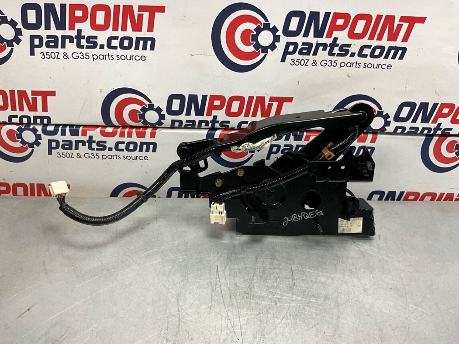 03-09 Nissan 350Z Convertible Driver Tonneau Lid Lift Hinge 97295CE420 OEM HQE