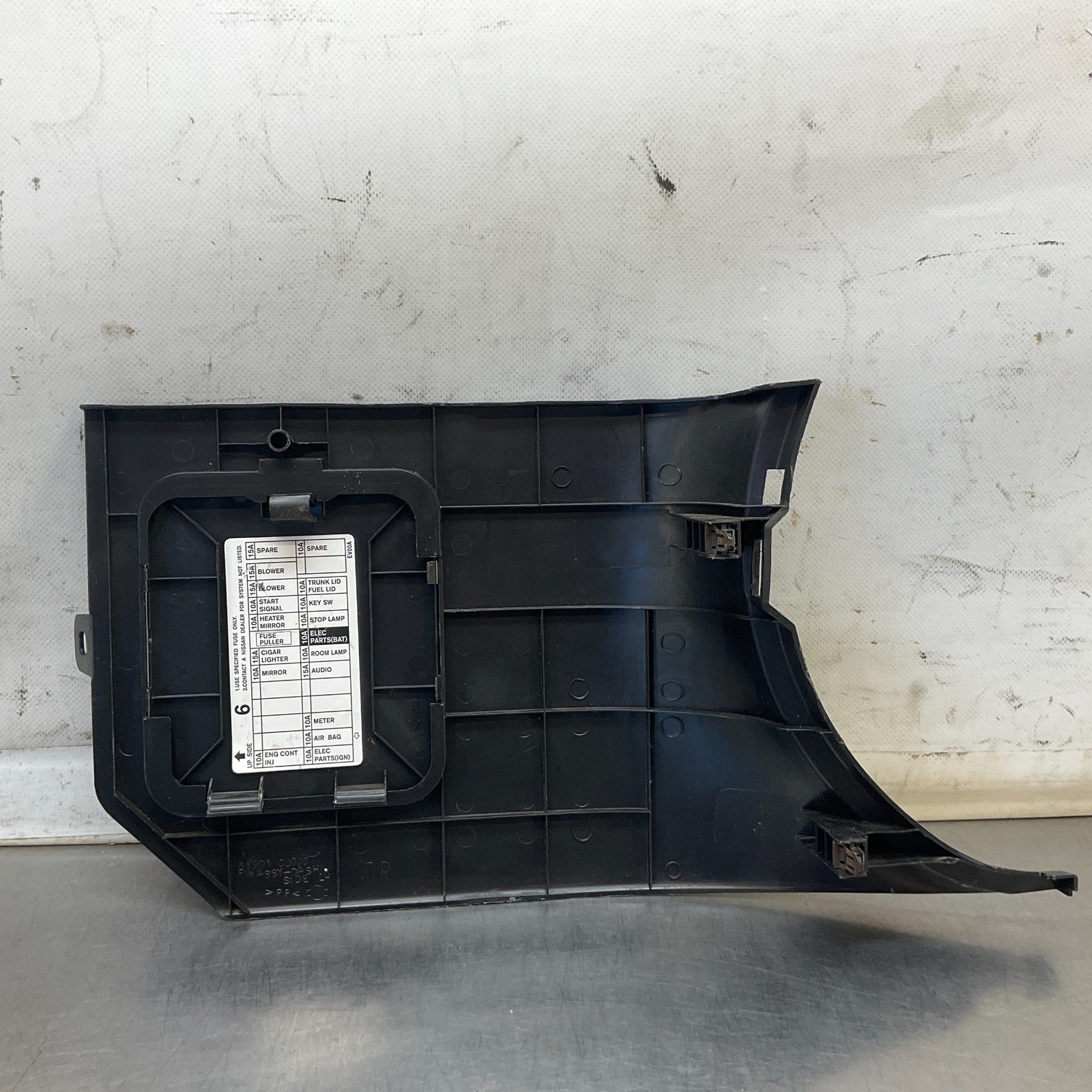 03-09 Nissan 350Z Driver Left Front Lower Kick Fuse Panel 66901CD000 OEM 11Bj2Fa