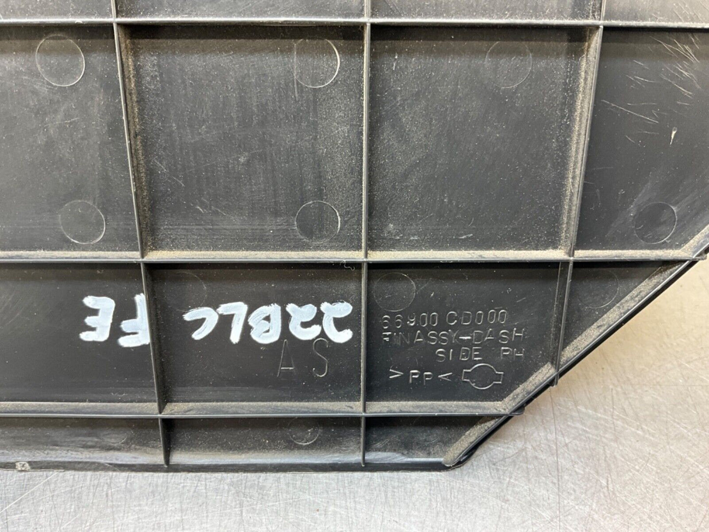 03-09 Nissan 350Z Passenger Right Front Lower Kick Panel 66900CD000 OEM 22BLCFE