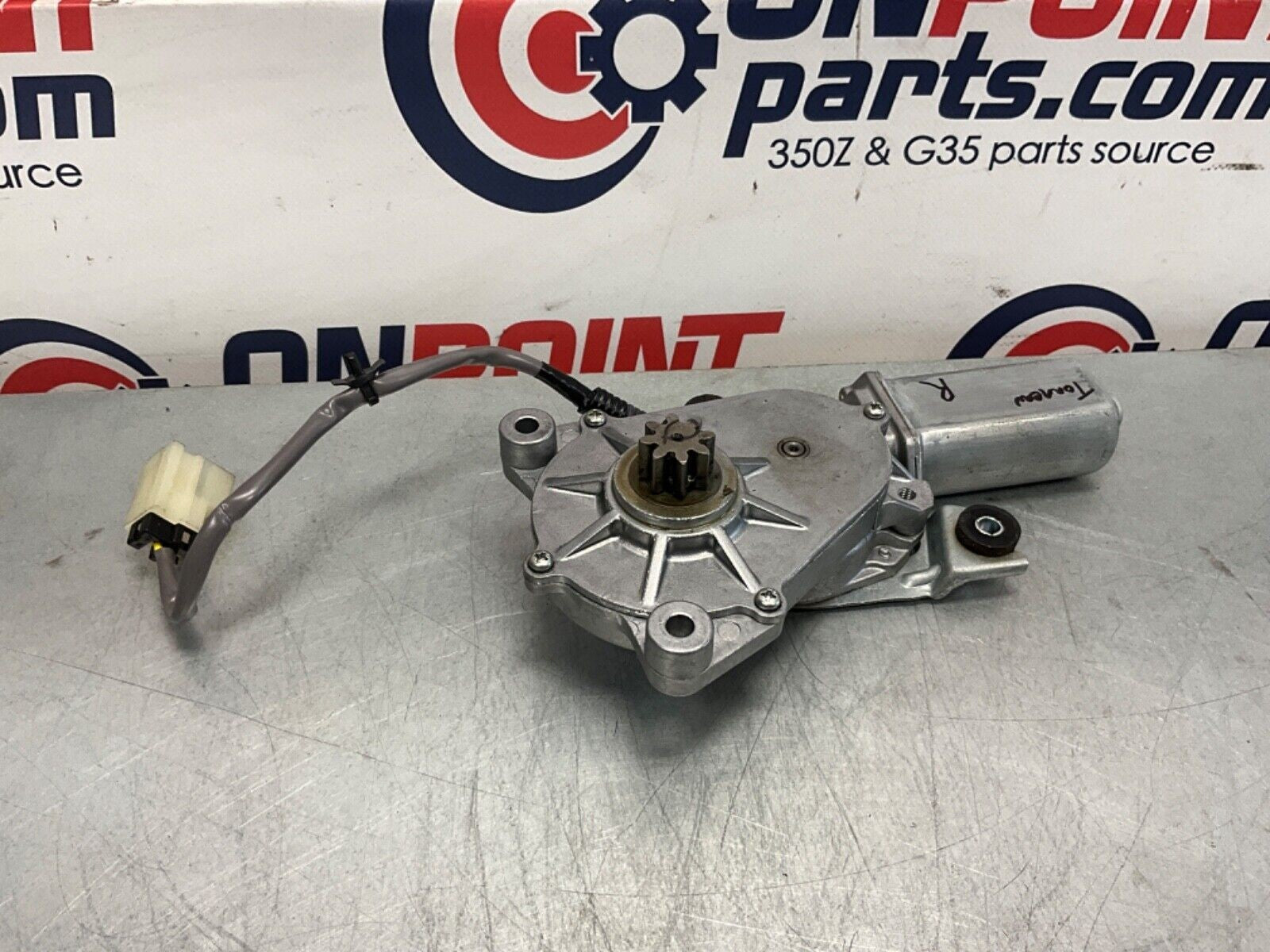 03-09 Nissan 350Z Convertible Right Tonneau Lid Lift Motor 97294CE40A OEM HQE