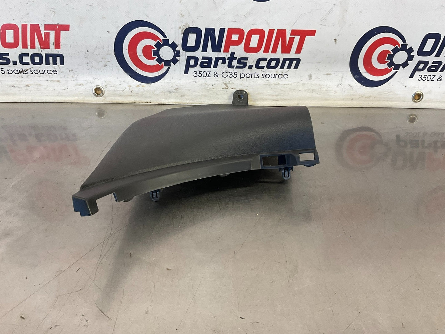 03-09 Nissan 350Z Passenger Right Lower Kick Panel Trim 66900CD00D OEM 25BCBEE