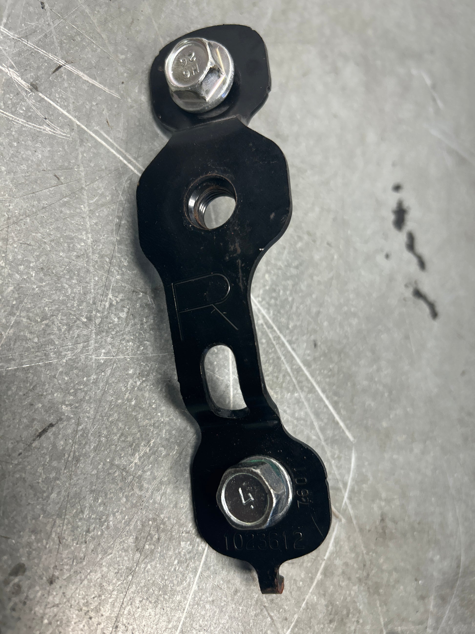 2004 Nissan Z33 350Z Passenger Upper Seatbelt Bracket Oem 22Bdxfe - On Point Parts Inc