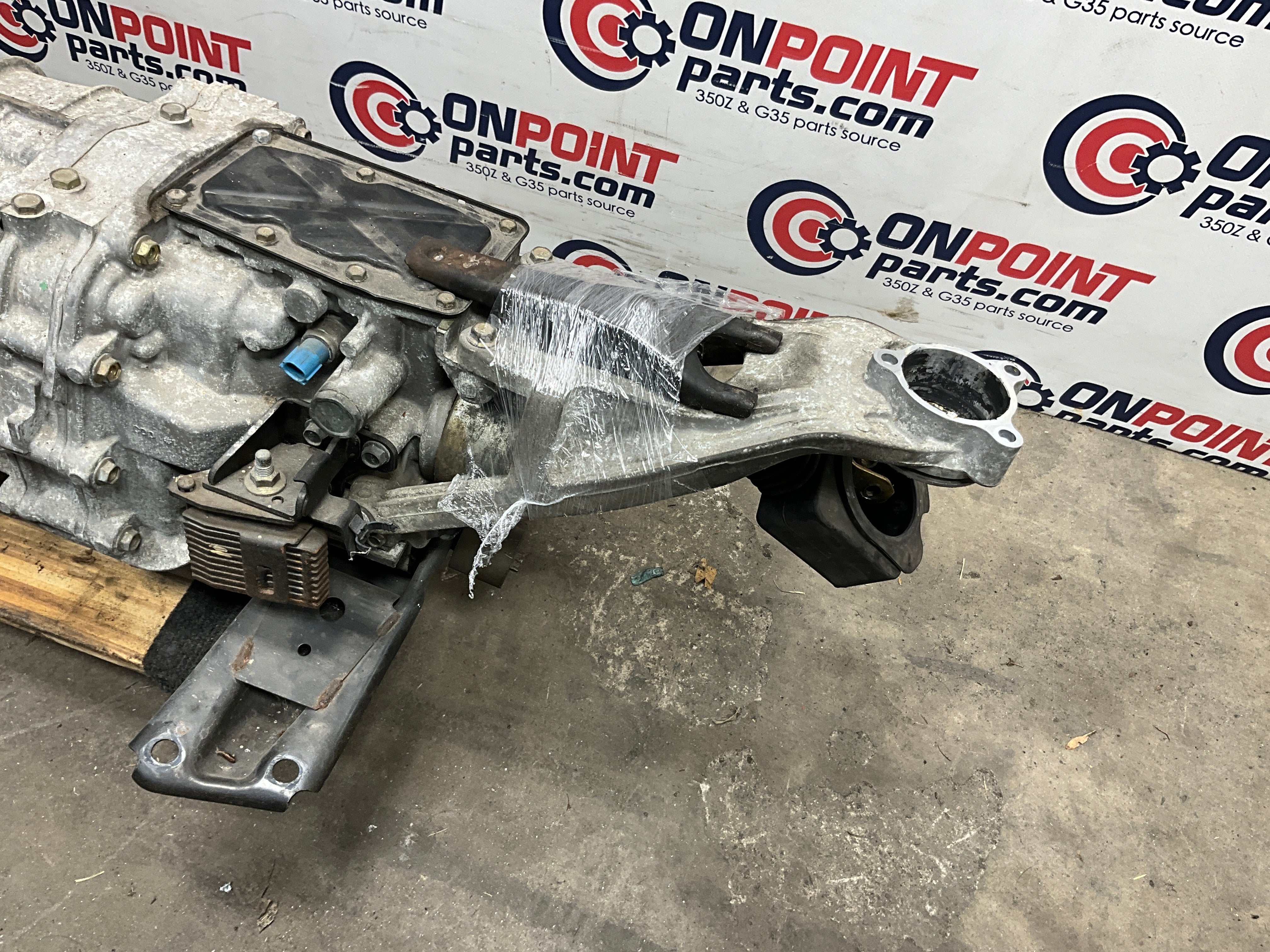 2003 Nissan 350Z 6 Speed Manual Transmission 6MT OEM 23BCPE0 2003 Nissan 350Z 6 Speed Manual Transmission 6MT OEM 23BCPE0