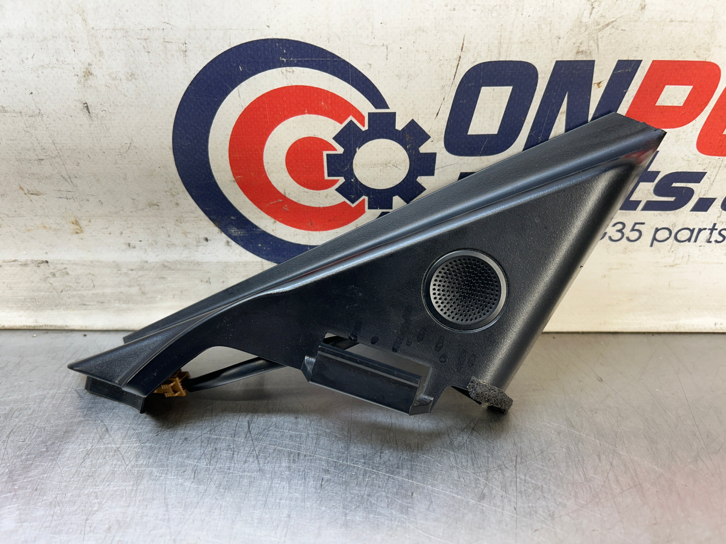 2004 Nissan Z33 350Z Front Passenger Tweeter Speaker Cover Trim Oem 22Bgwfe - On Point Parts Inc