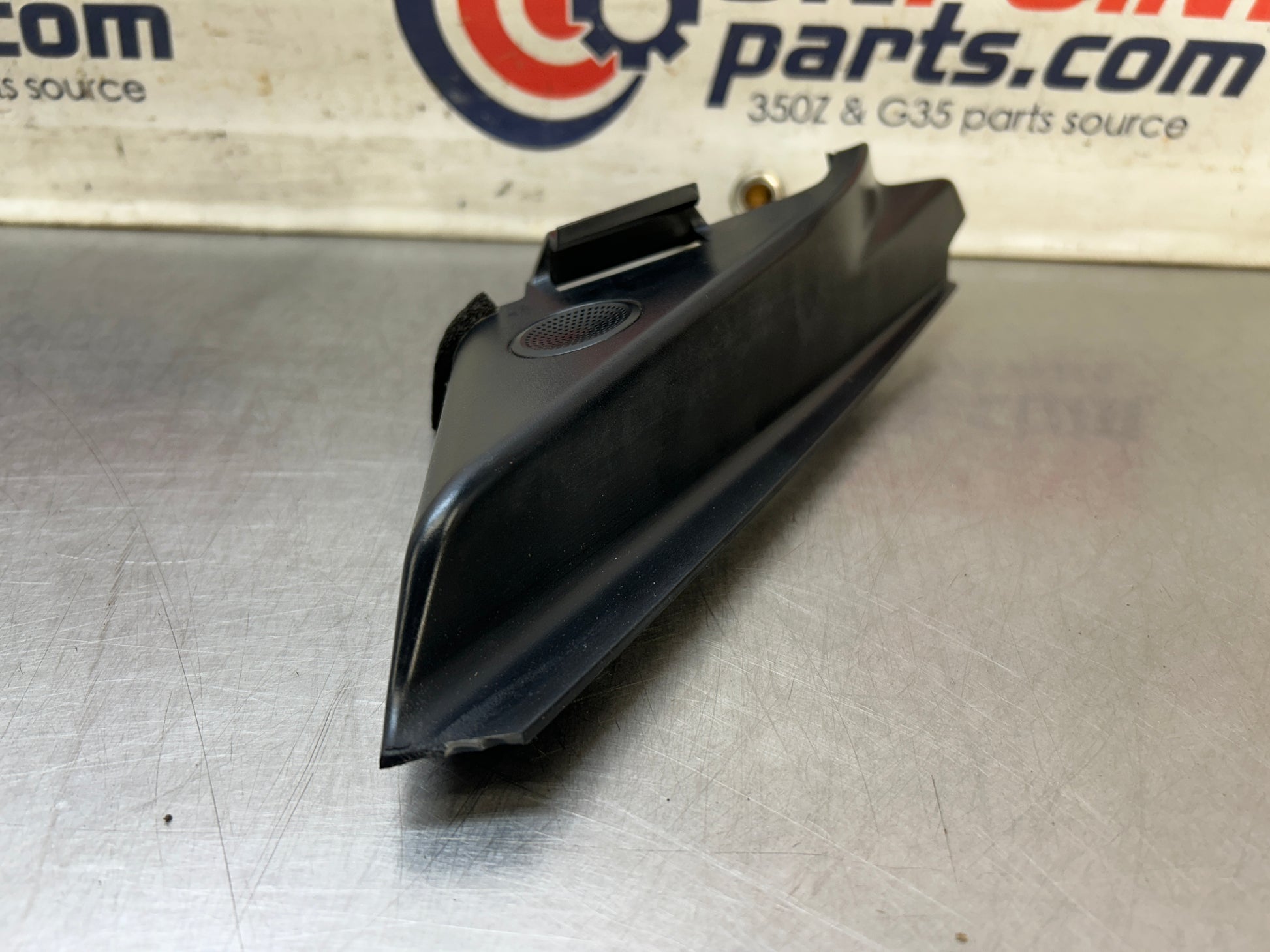 2004 Nissan Z33 350Z Front Passenger Tweeter Speaker Cover Trim Oem 22Bgwfe - On Point Parts Inc