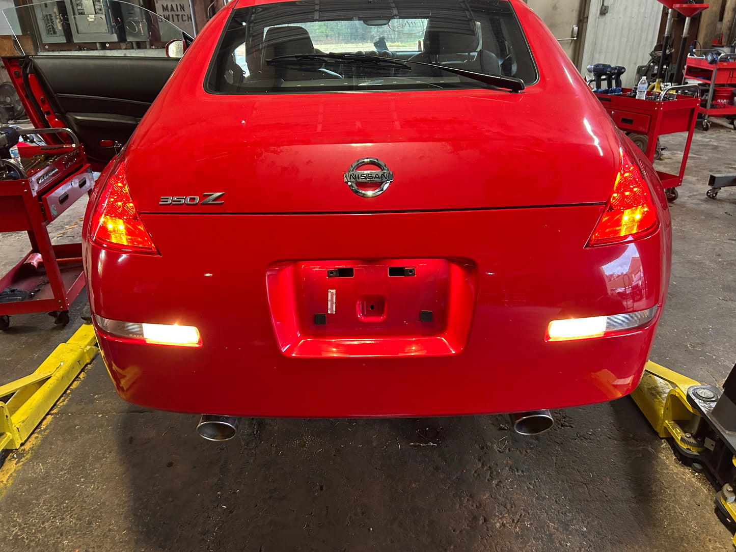 2008 Nissan 350Z Tail Lights OEM 21BLJF2 - On Point Parts Inc