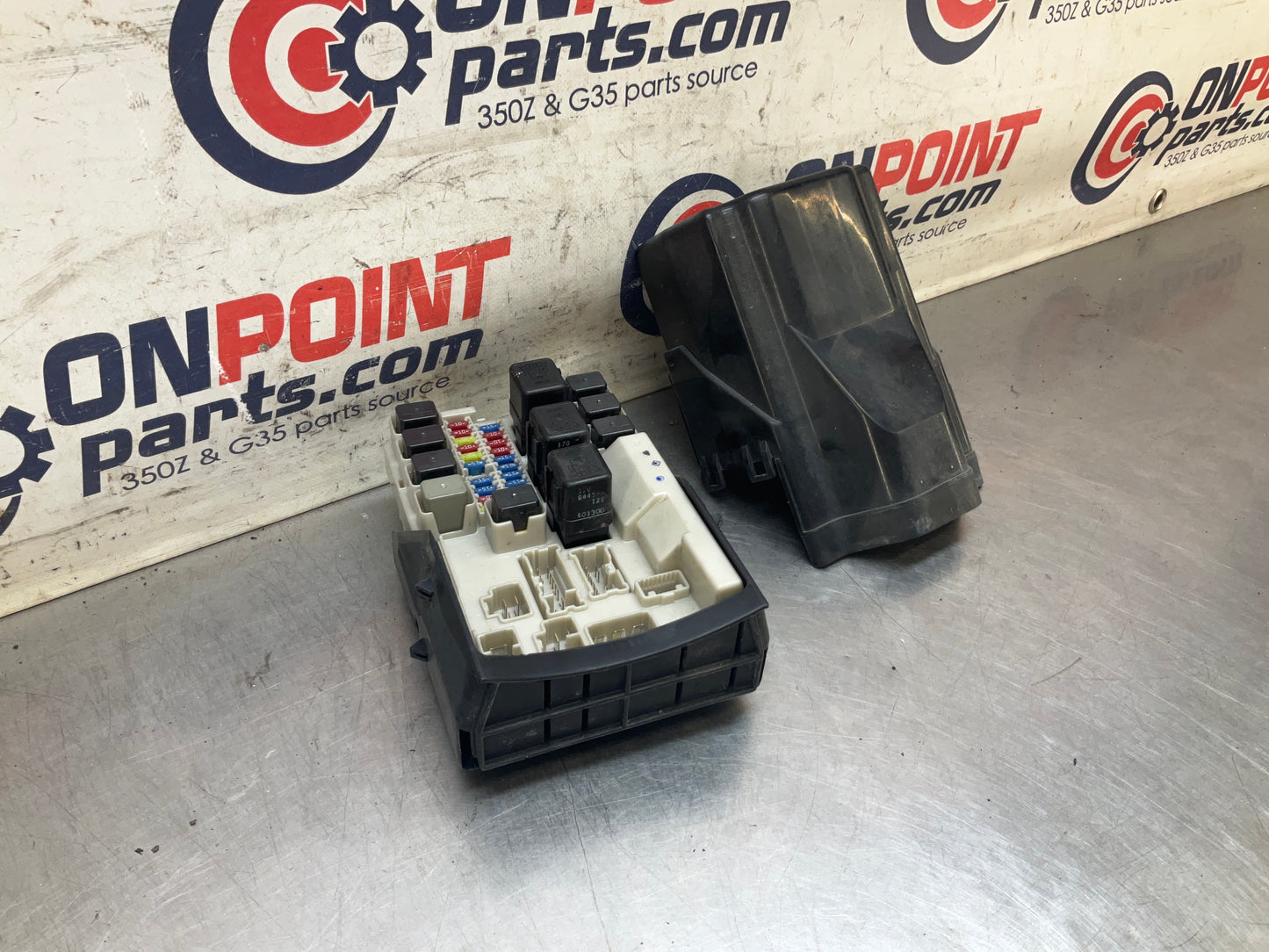 2004 Nissan Z33 350Z Ipdm Engine Large Fuse Relay Module Box Oem - On Point Parts Inc