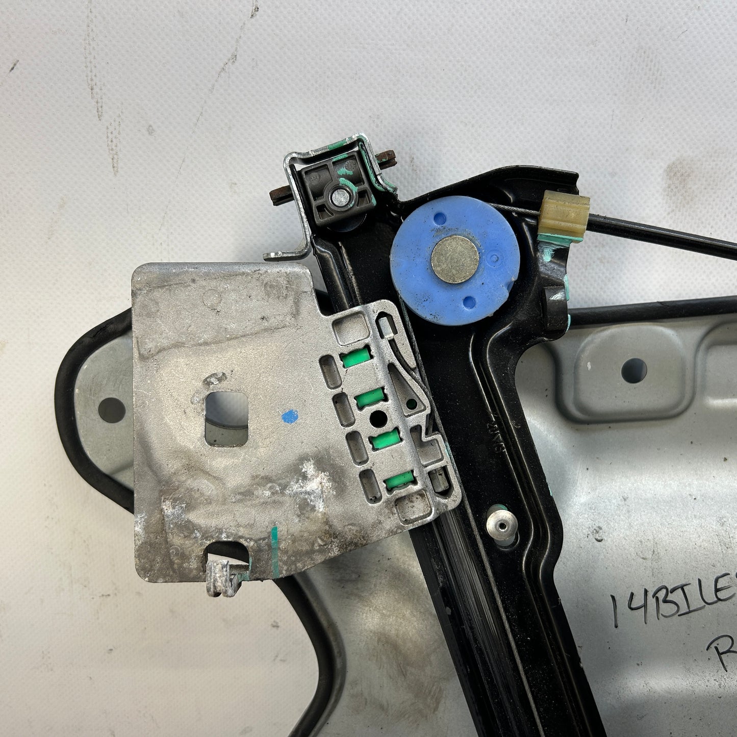 2014 Nissan Z34 370Z Passenger Right Window Regulator Motor Carrier OEM 14BILE3 - On Point Parts Inc
