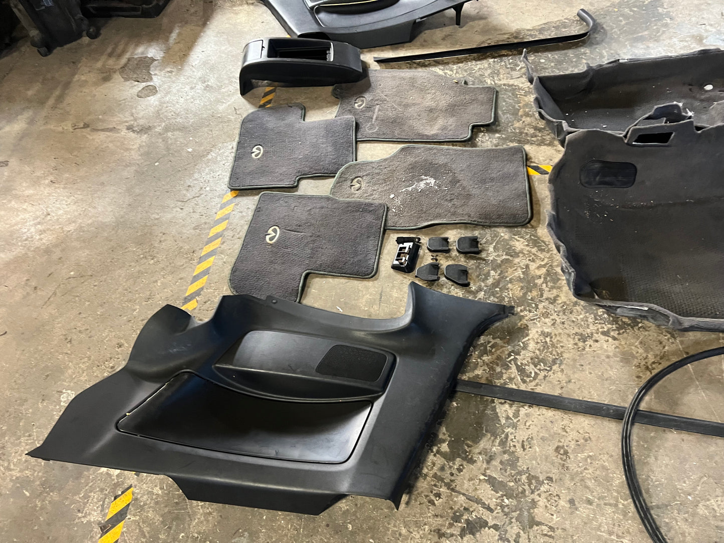 2005 Infiniti G35 Coupe Black Interior Bundle - On Point Parts Inc