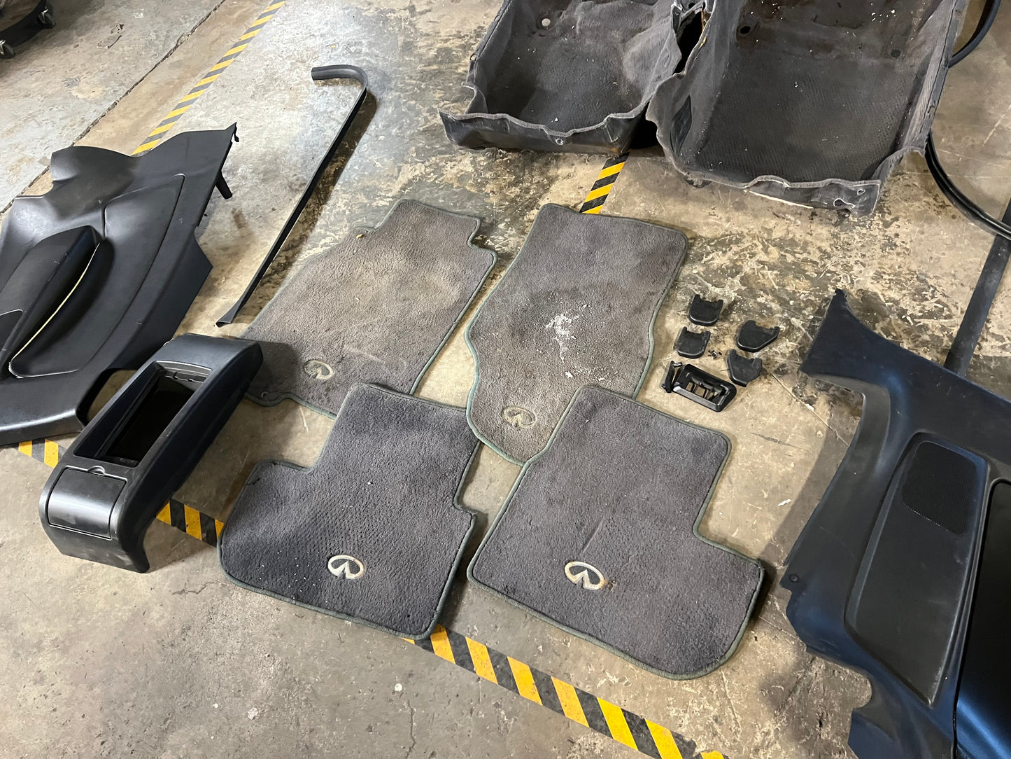 2005 Infiniti G35 Coupe Black Interior Bundle - On Point Parts Inc