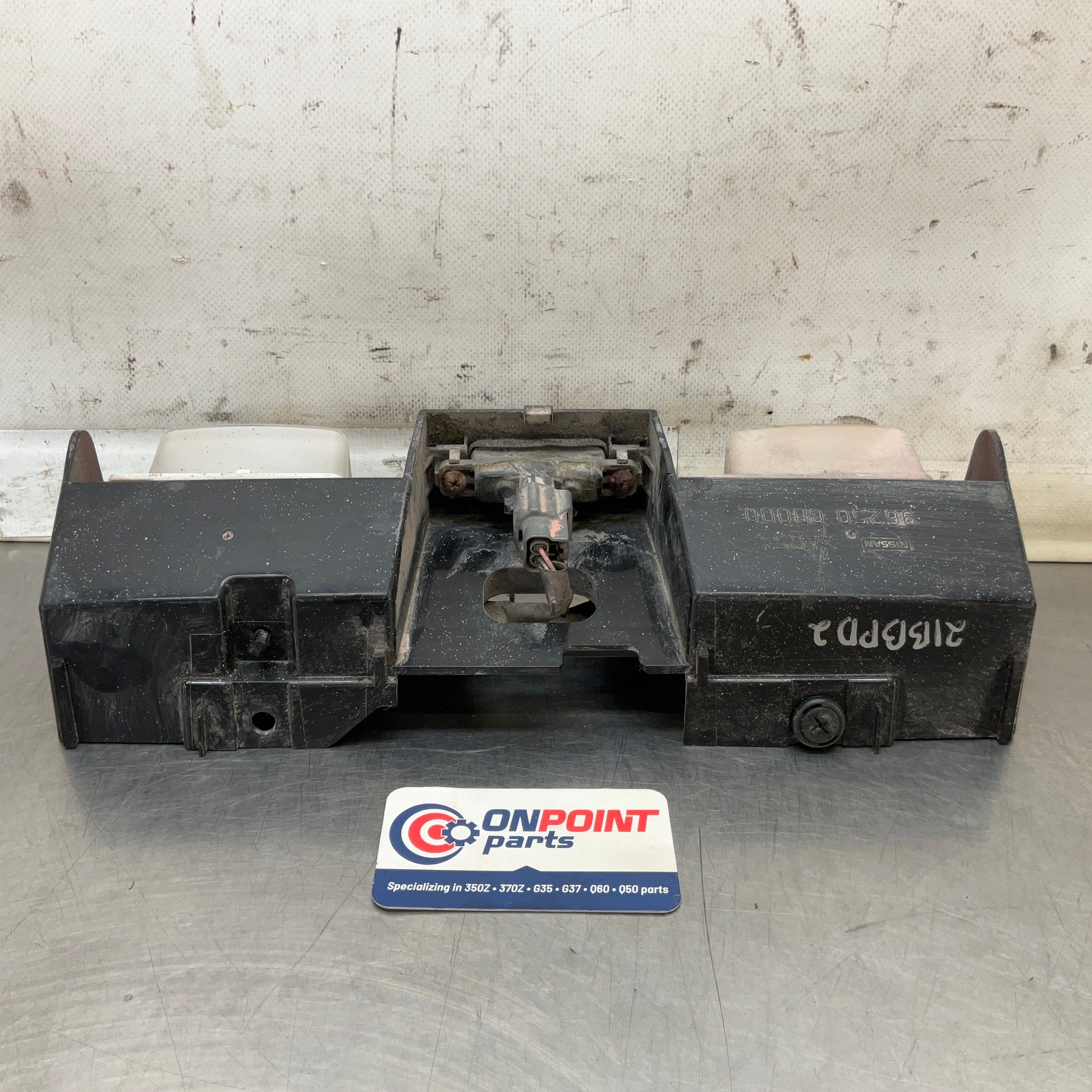 2007 Nissan 350Z Rear Bumper License Plate Light Assembly 96250 OEM 21BBPD2 - On Point Parts Inc