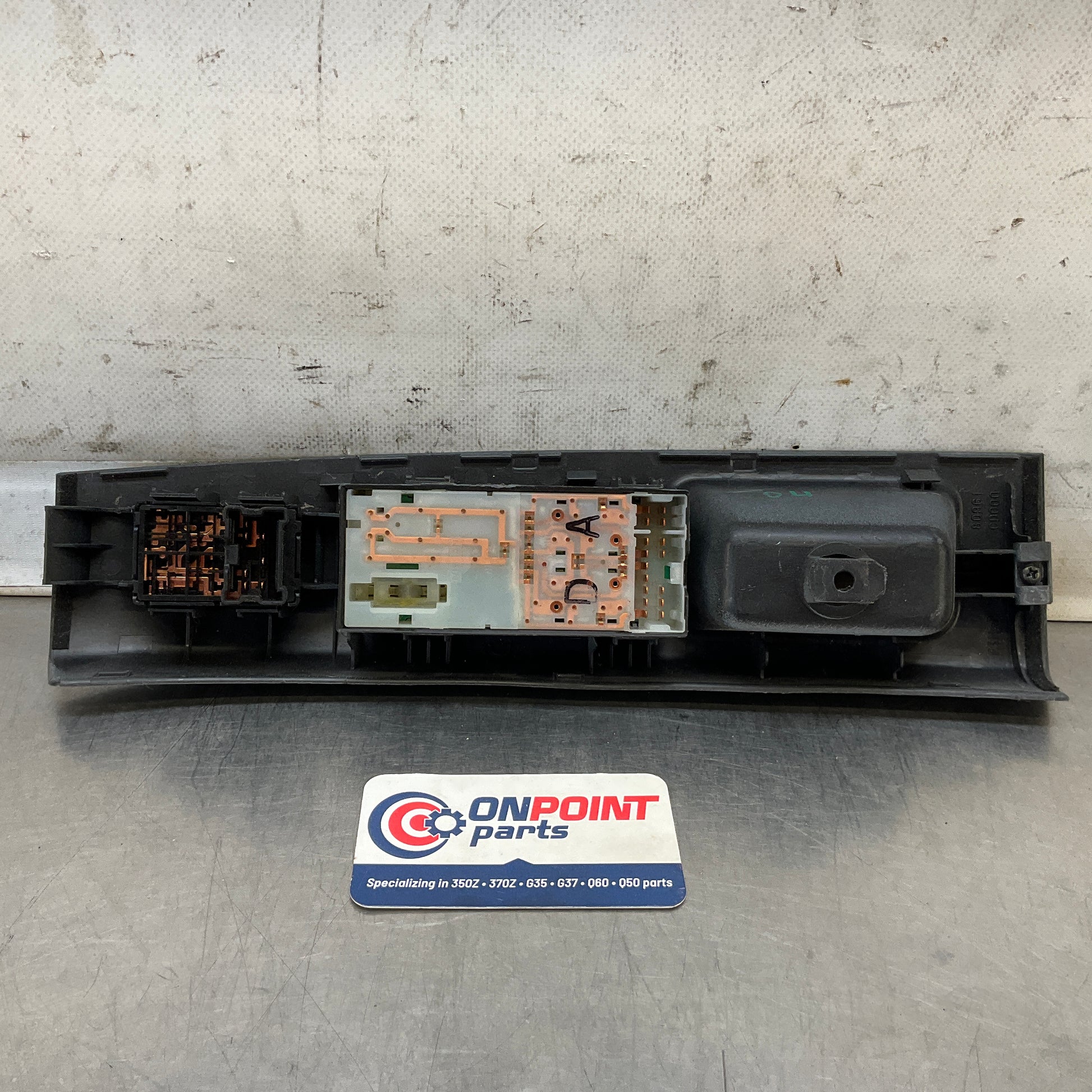 2005 Nissan Z33 350Z Front Driver Master Door Window Lock Switch Oem 15Bijfa - On Point Parts Inc