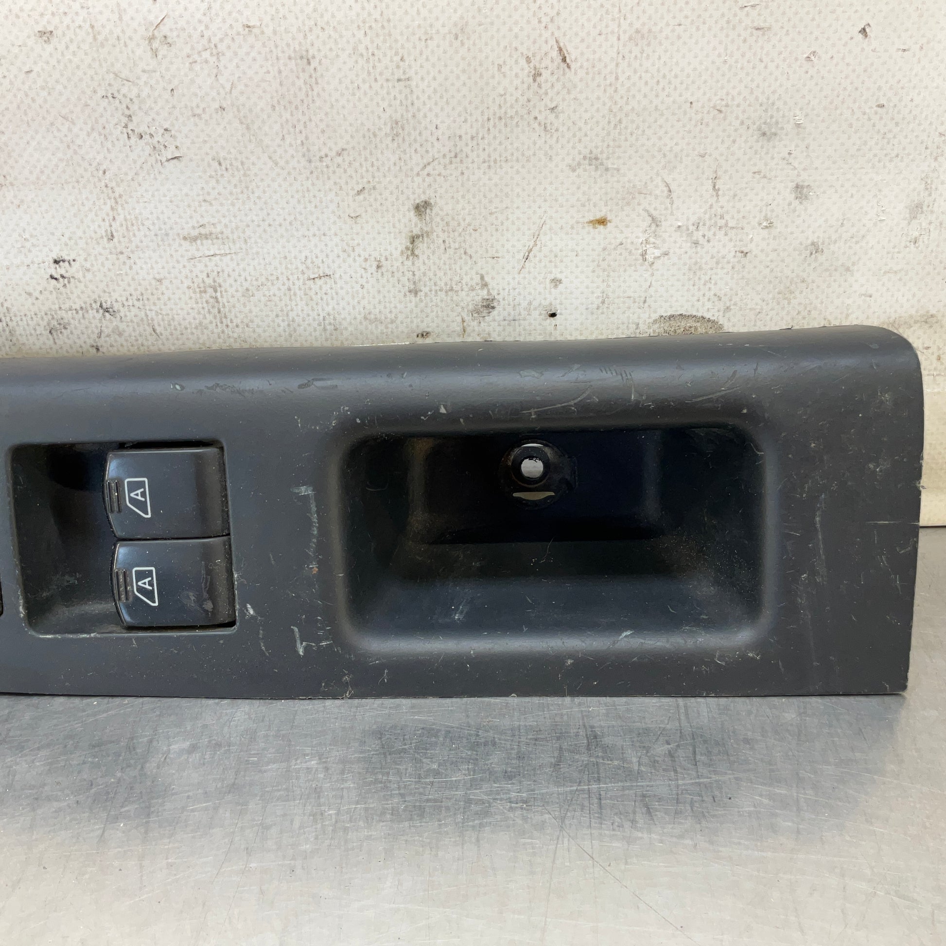 2005 Nissan Z33 350Z Front Driver Master Door Window Lock Switch Oem 15Bijfa - On Point Parts Inc