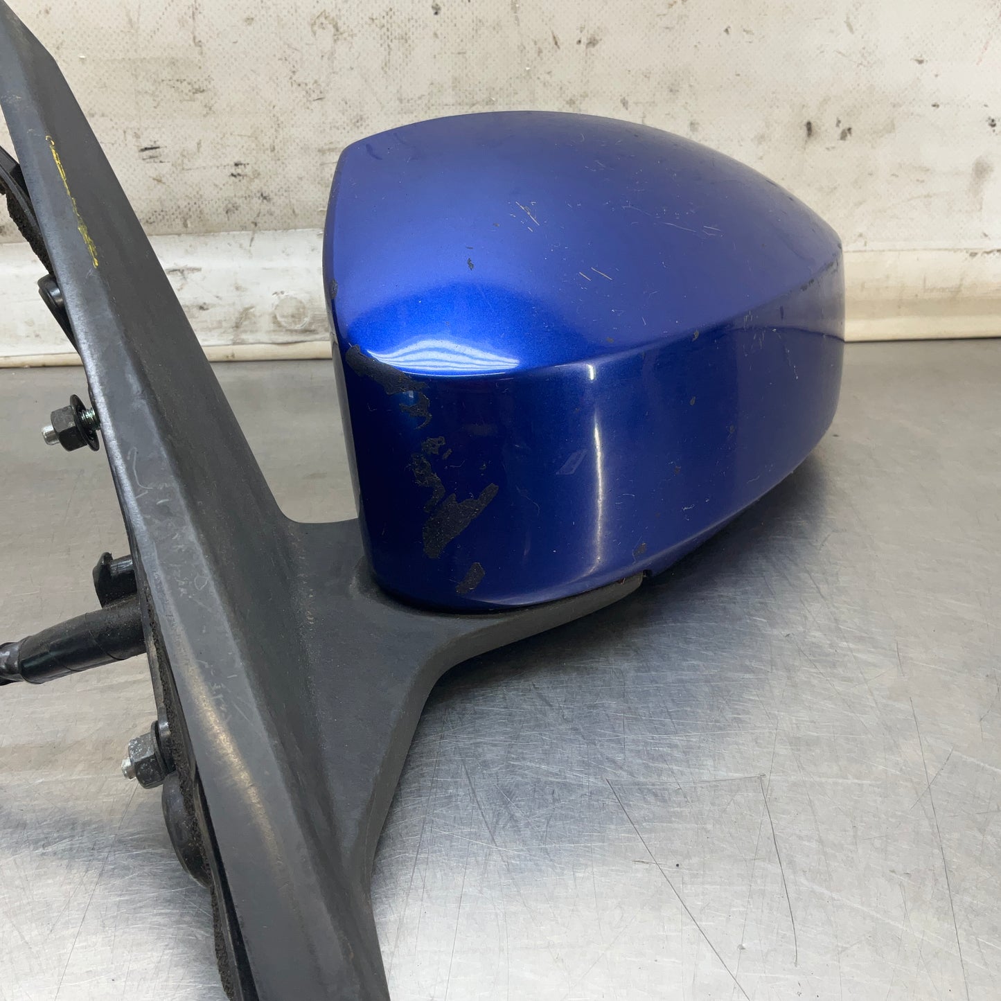 2004 Nissan Z33 350Z Front Driver Side View Mirror Oem 22Bgwfa - On Point Parts Inc