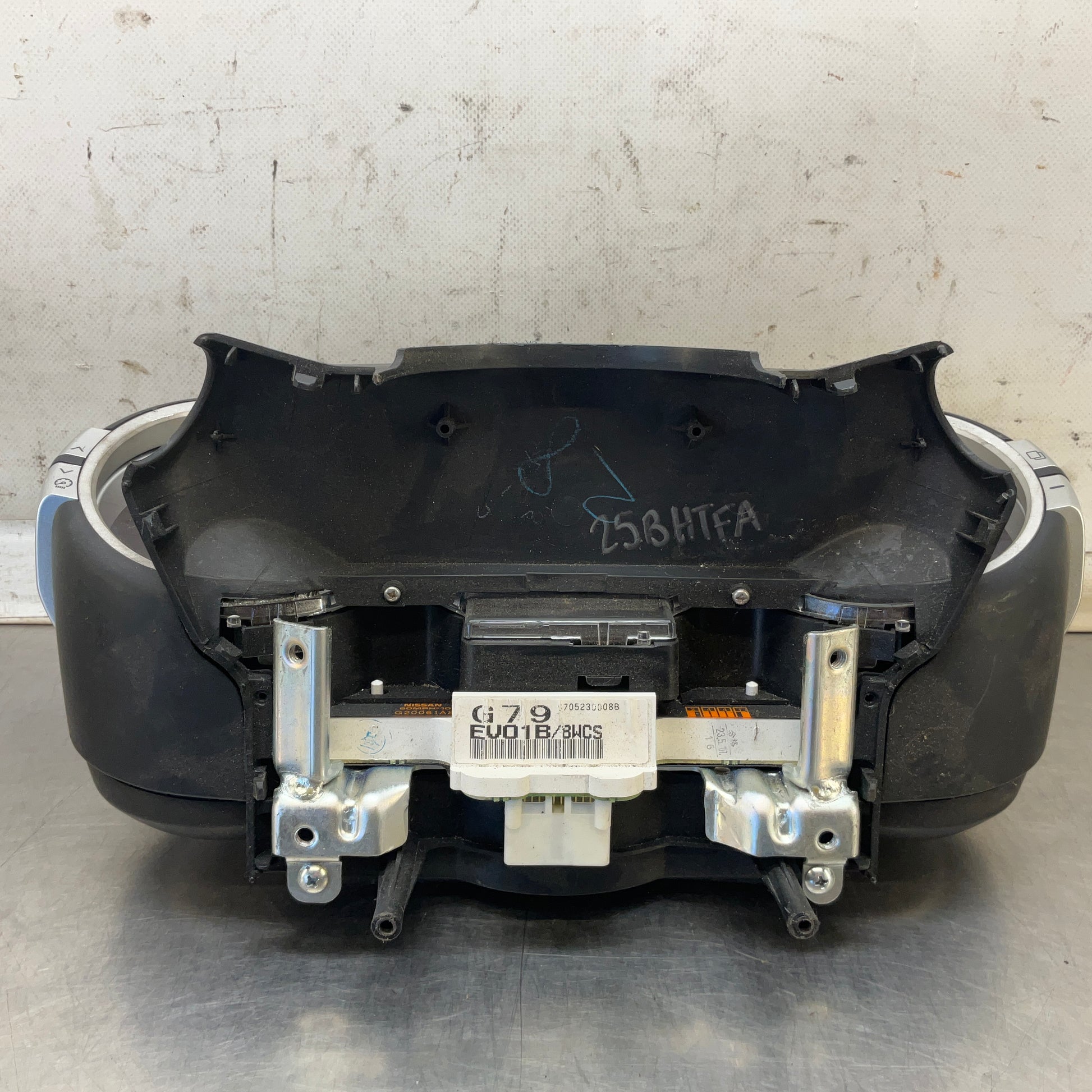 2005 Nissan Z33 350Z Speedometer Instrument Gauge Cluster AT 73k Oem 25Bhtfa - On Point Parts Inc