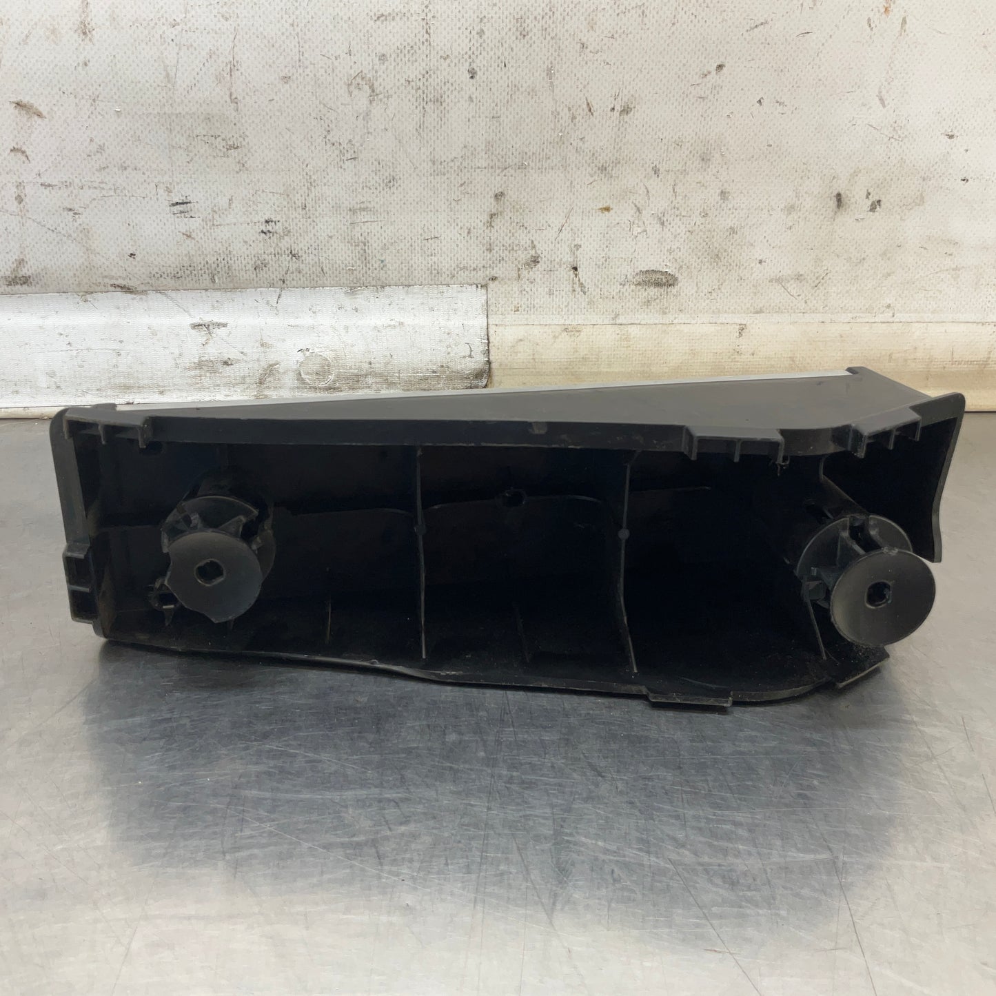 2004 Nissan Z33 350Z Front Driver Dead Pedal Foot Rest Oem 24Bbqga - On Point Parts Inc