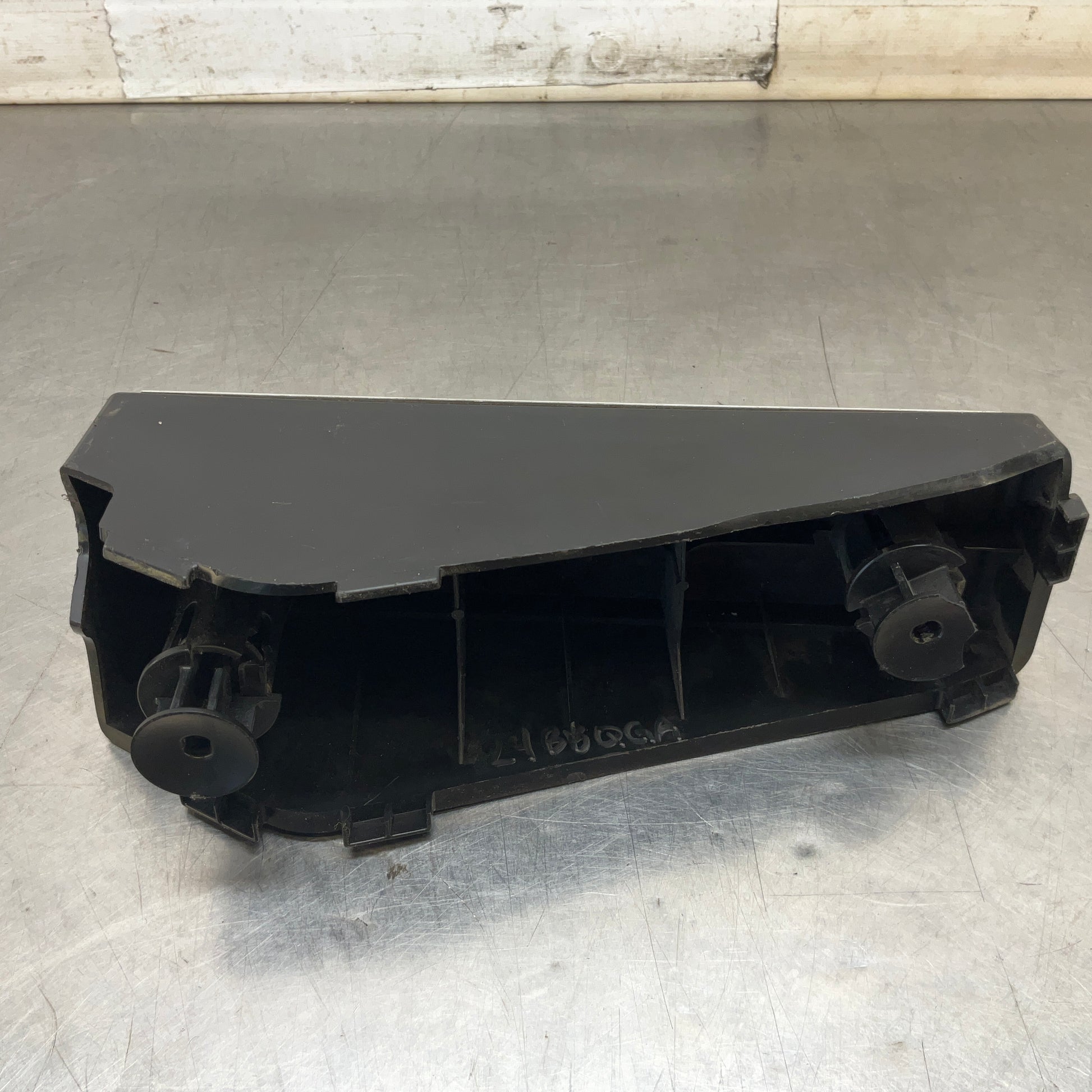 2004 Nissan Z33 350Z Front Driver Dead Pedal Foot Rest Oem 24Bbqga - On Point Parts Inc