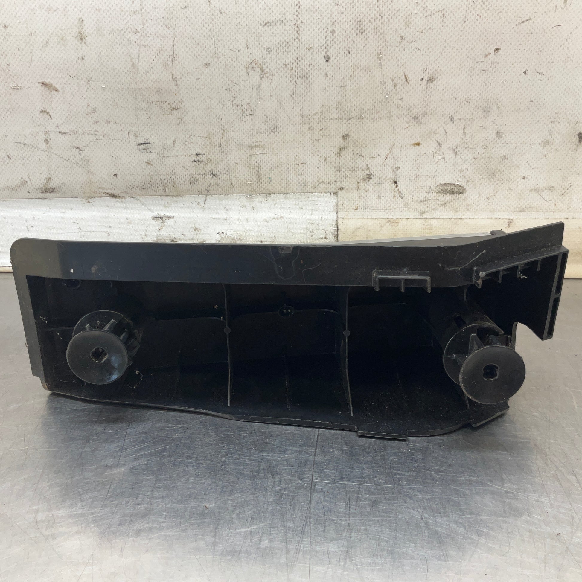 2005 Nissan Z33 350Z Front Driver Dead Pedal Foot Rest Oem 14Bcrga - On Point Parts Inc