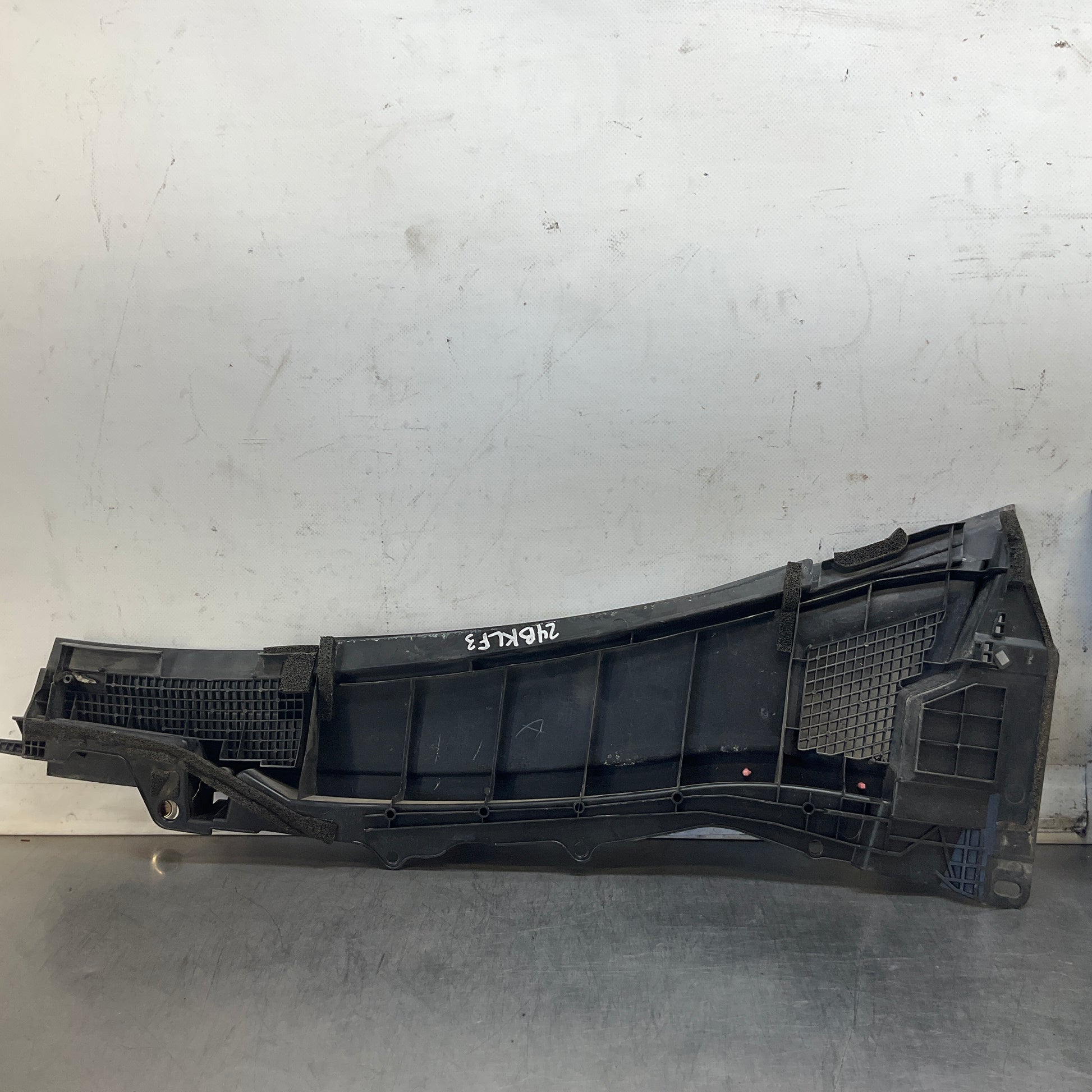 2011 Infiniti V36 G37 Front Windshield Cowl Wiper Cover Panel Oem 24Bklf3 - On Point Parts Inc