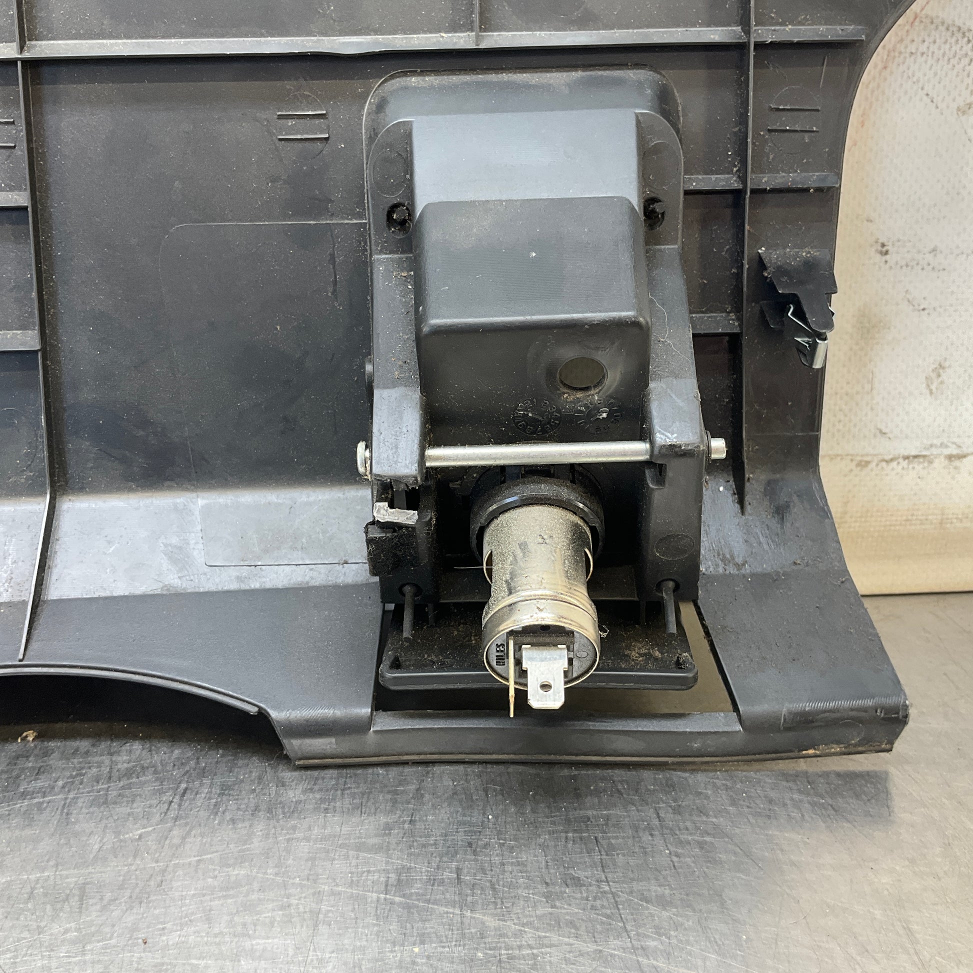 2008 Nissan Z33 350Z Passenger Lower Dash Panel Oem 11Bj2F8 - On Point Parts Inc