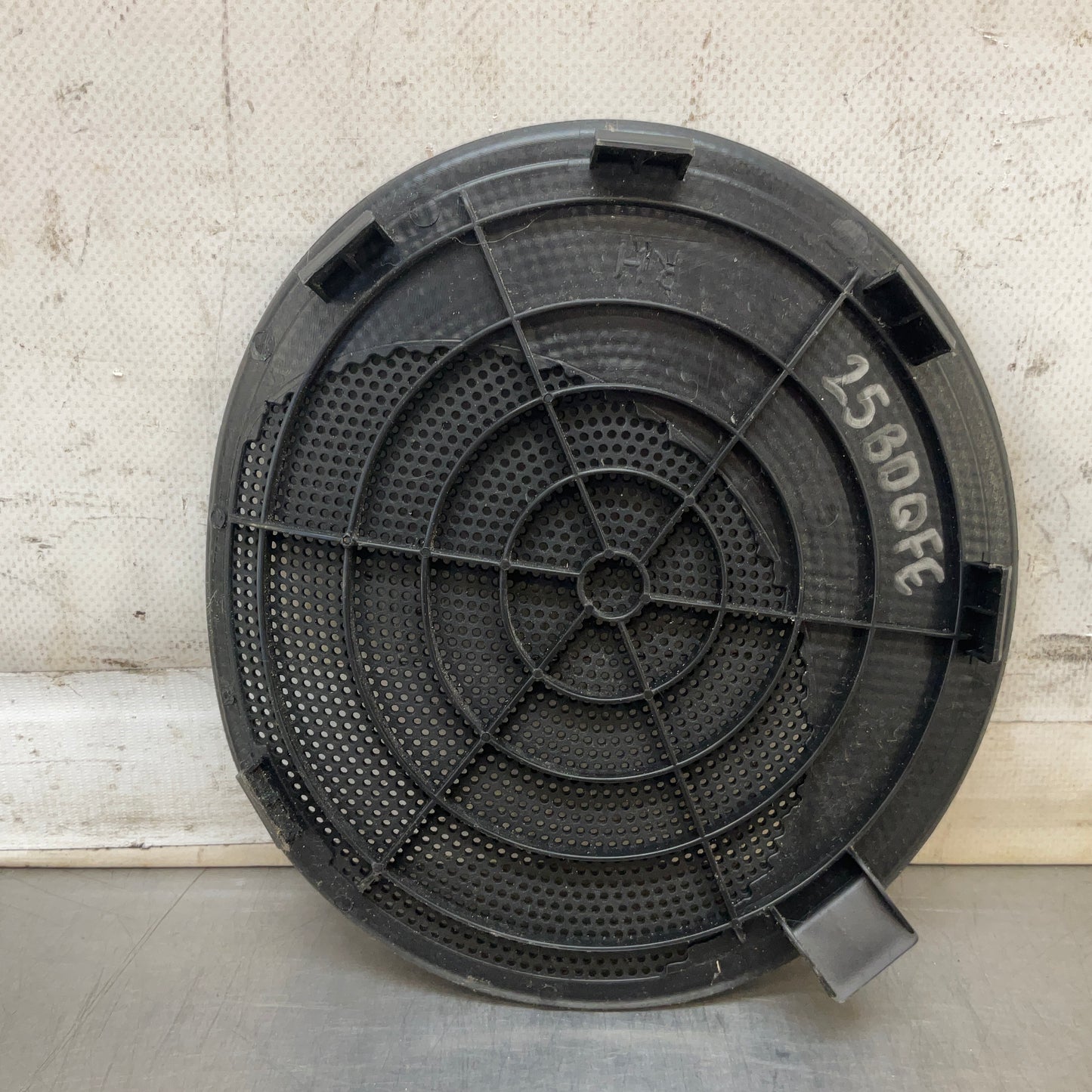 2004 Nissan Z33 350Z Passenger Right Door Speaker Cover Oem 25Bdqfe - On Point Parts Inc