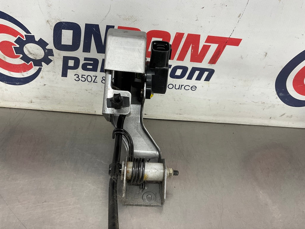 2003 Infiniti G35 Gas Accelerator Throttle Pedal OEM 13BEWEC - On Point Parts Inc