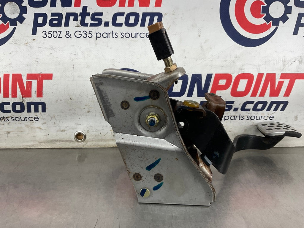 2003 Nissan 350Z Clutch Pedal with Bracket 46503 OEM 23BCPEG – On