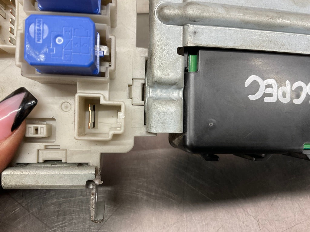 2003 Nissan 350Z BCM Body Control Module 284B1CD005 OEM 23BCPEC - On Point Parts Inc