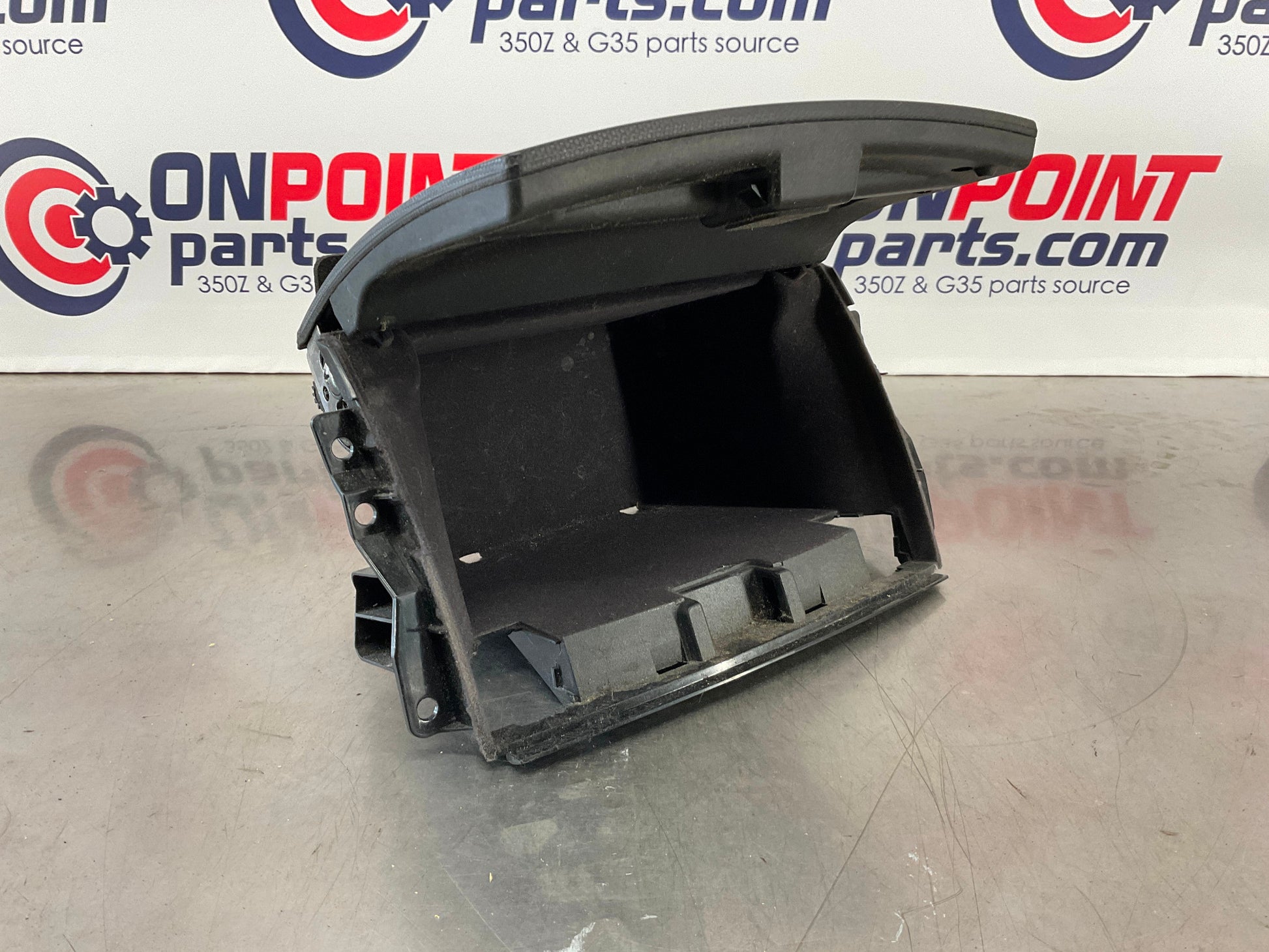 2006 Nissan 350Z Front Interior Center Console Cubby OEM 12BI3DC - On Point Parts Inc