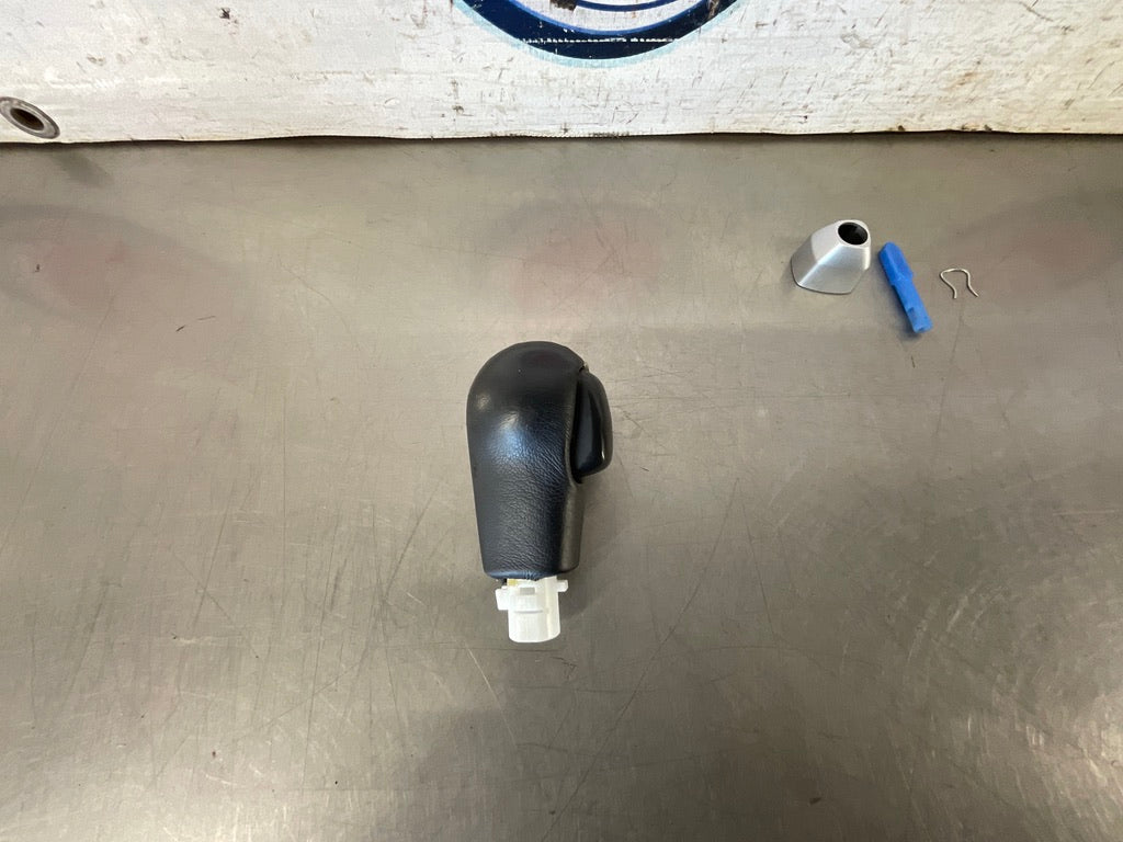 2004 Nissan 350Z Automatic Gear Shifter Knob OEM 24BIVDA - On Point Parts Inc