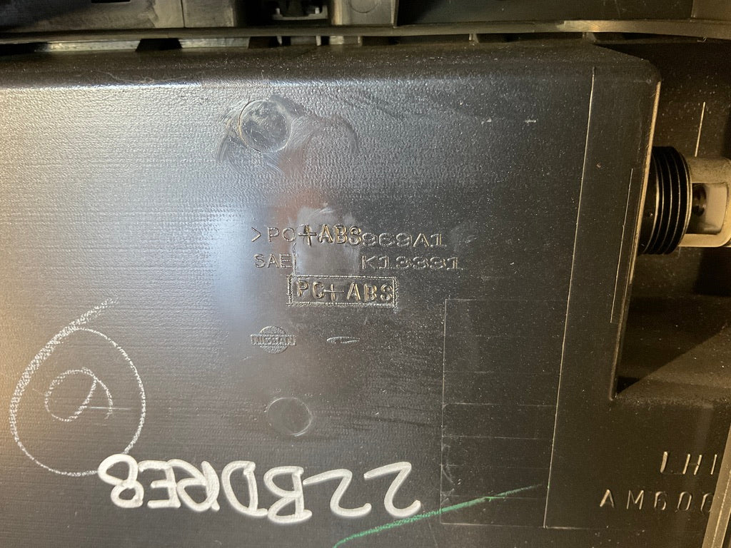 2003 Infiniti G35 Coupe Automatic Center Console with Cubby OEM 22BDRE8 - On Point Parts Inc