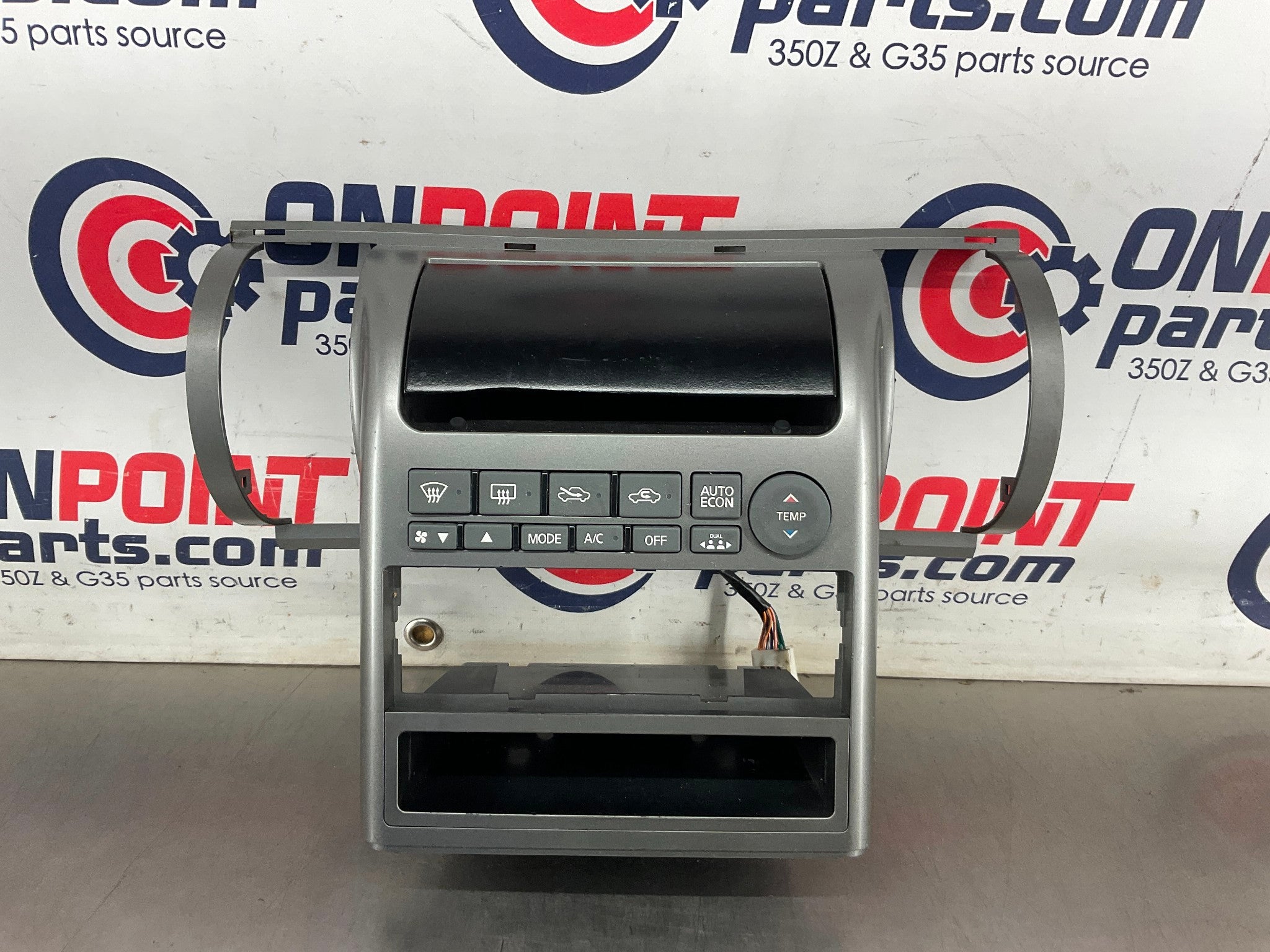 OEM Nissan Infiniti G35 2005-2007 Double DIN Console Panel – Single A/C, Skyline V35 Silver