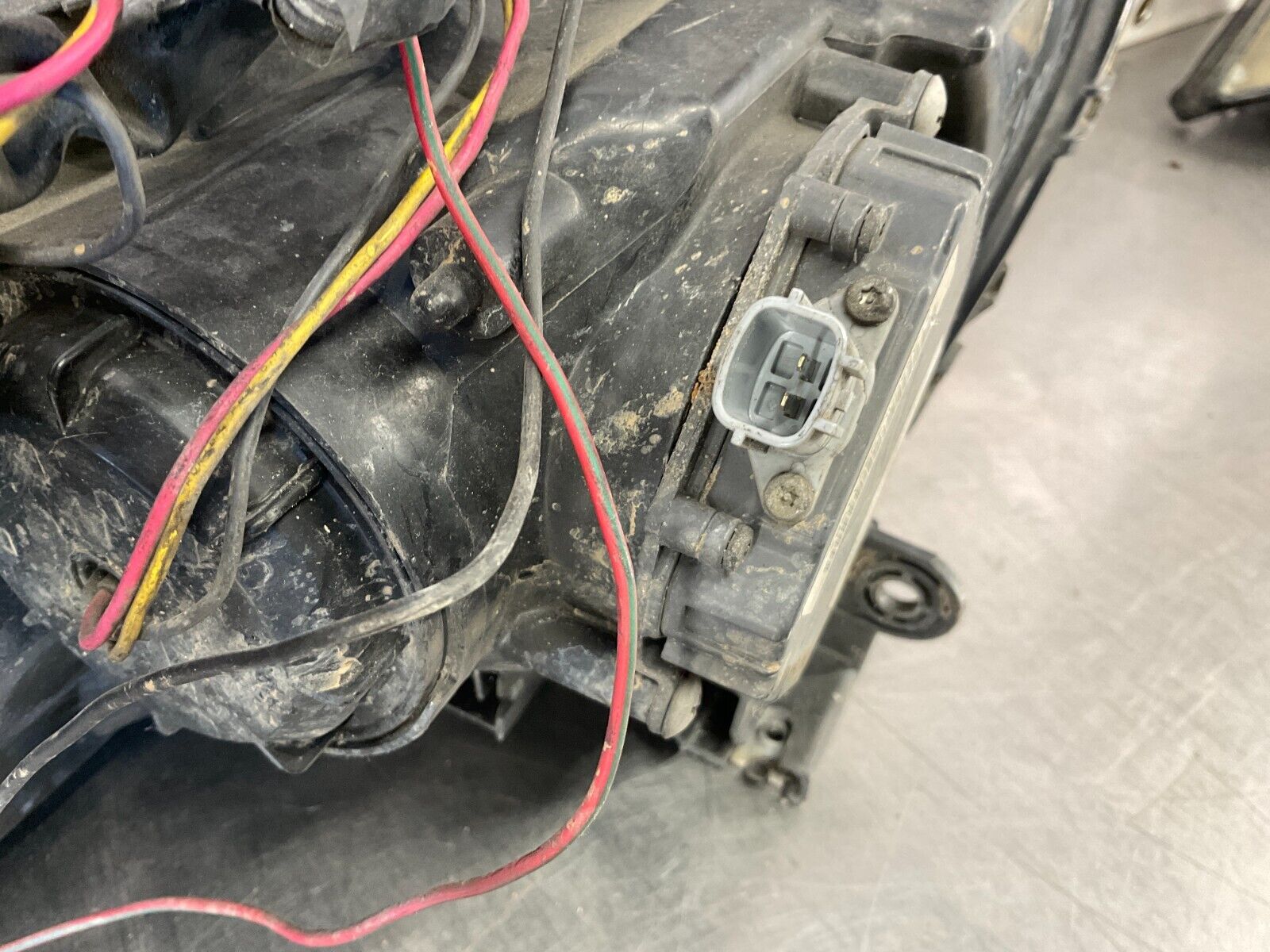 2005 Infiniti G35 Coupe Driver Passenger Smoked Headlights 11BFME2 - On Point Parts Inc