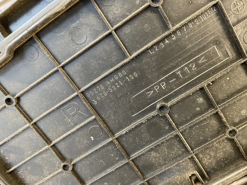 2005 Infiniti G35 Battery Cover 64894 OEM 11BFME3 - On Point Parts Inc