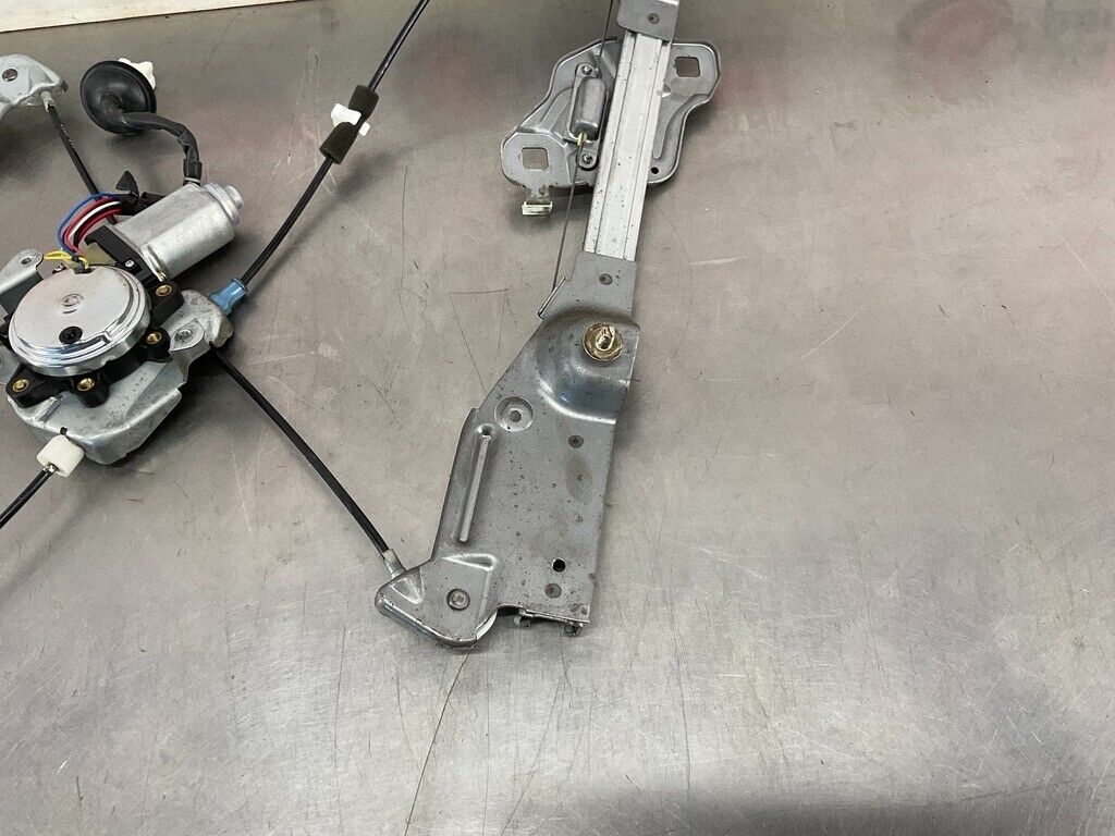 2005 Infiniti G35 Coupe Passenger Right Window Regulator Motor OEM 11BFMEE - On Point Parts Inc