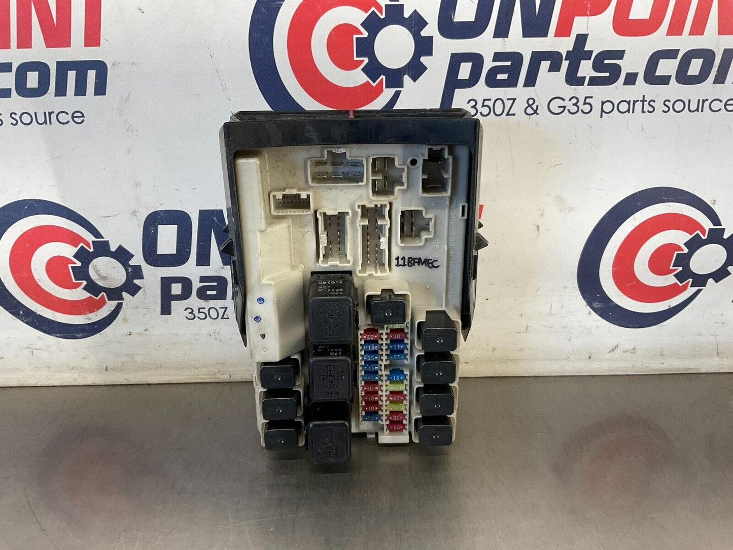 2005 Infiniti G35 IPDM Engine Large Fuse Relay Module Box 284B7AQ016 OEM 11BFMEC - On Point Parts Inc